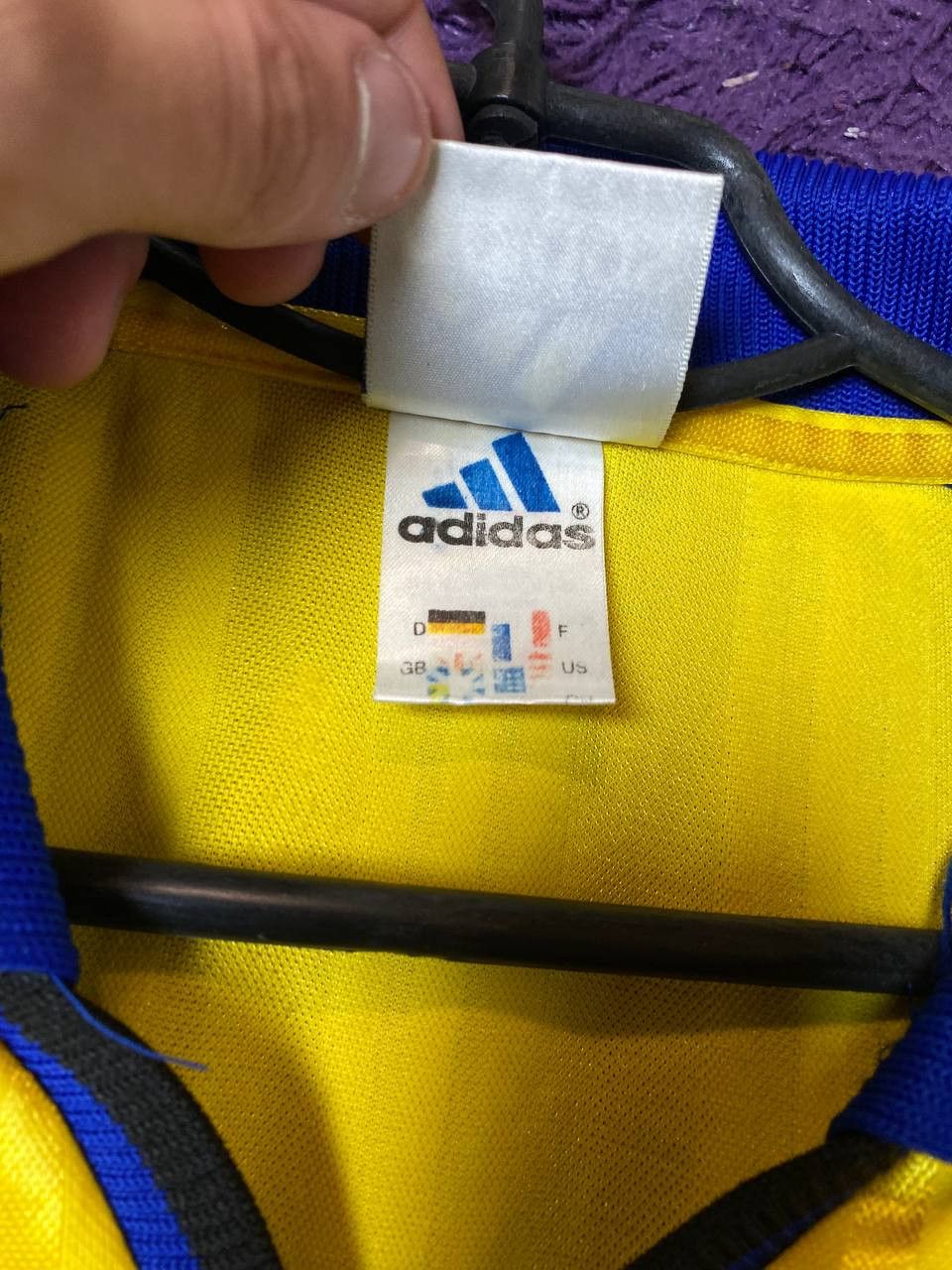 Adidas Vintage Adidas Rare Short Sleeve T-Shirt Size XL Size US XL / EU 56 / 4 - 3 Thumbnail