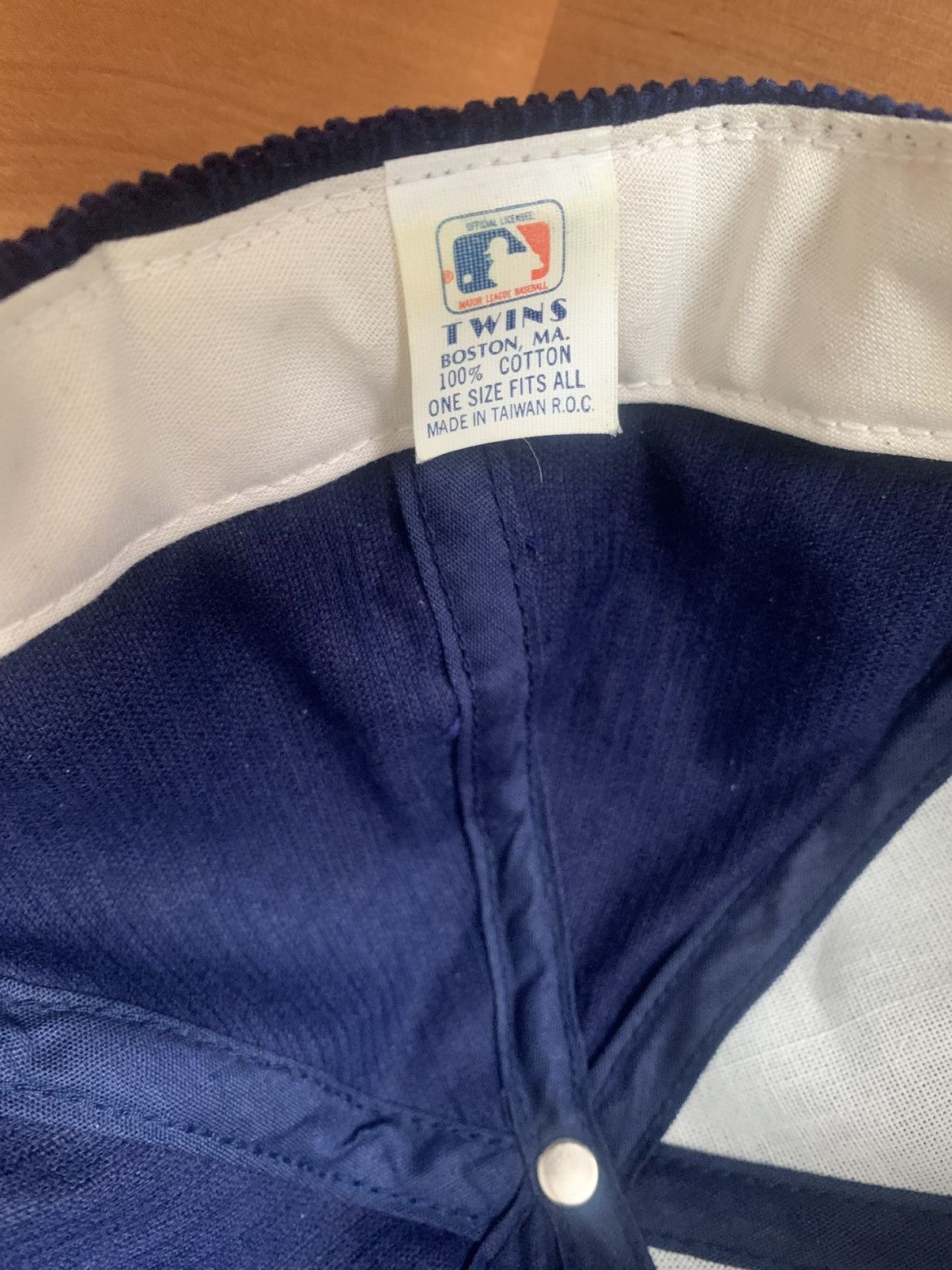 MLB × Twins × Vintage 90s Vintage MLB Twins Enterprise Boston Red Sox Corduroy Hat Size ONE SIZE - 3 Thumbnail