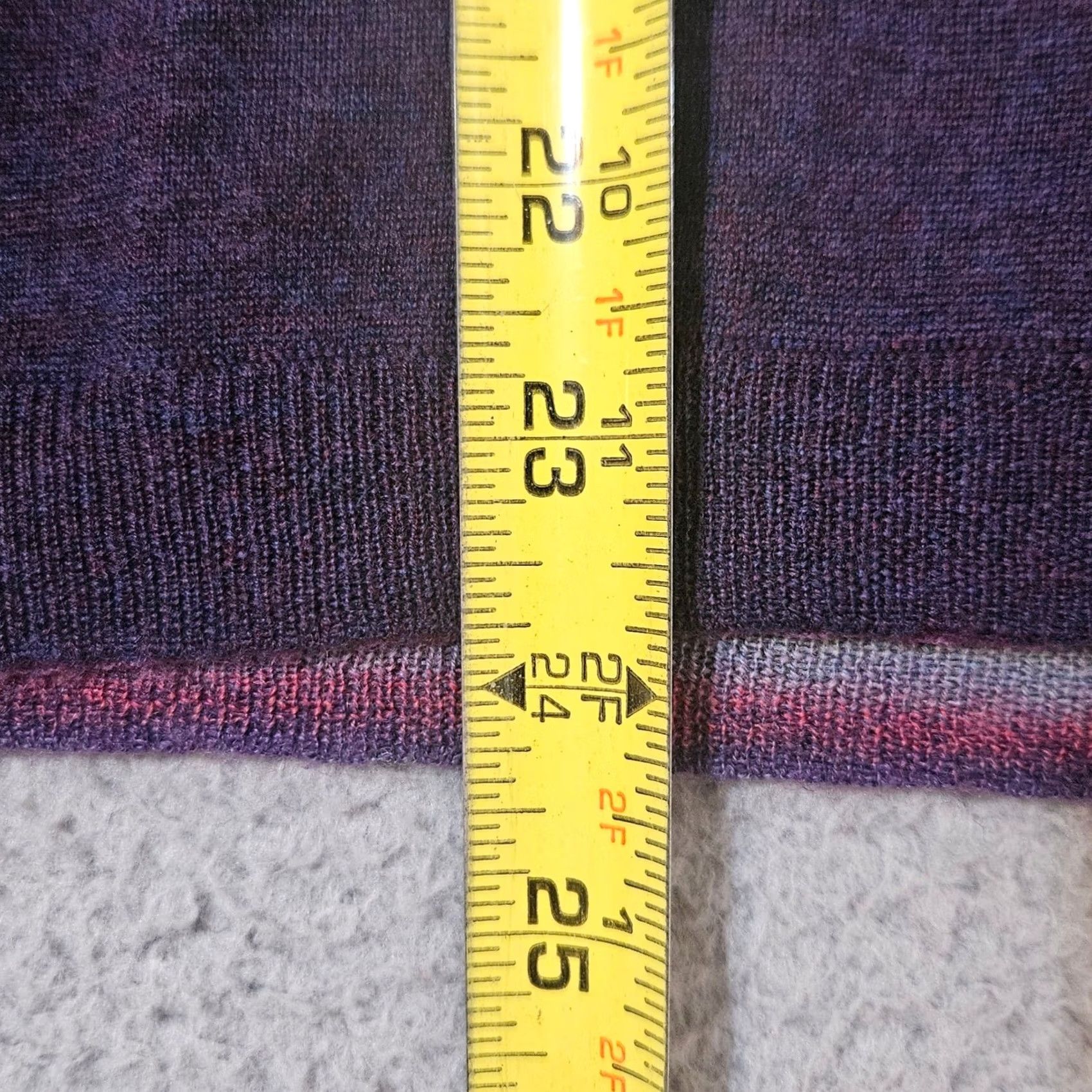 Robert Graham Robert Graham Purple Sweater Men Size M 100% Wool V-Neck Classic Fit Pullover Shirt (adapted as category: Sweater) Size US M / EU 48-50 / 2 - 5 Thumbnail