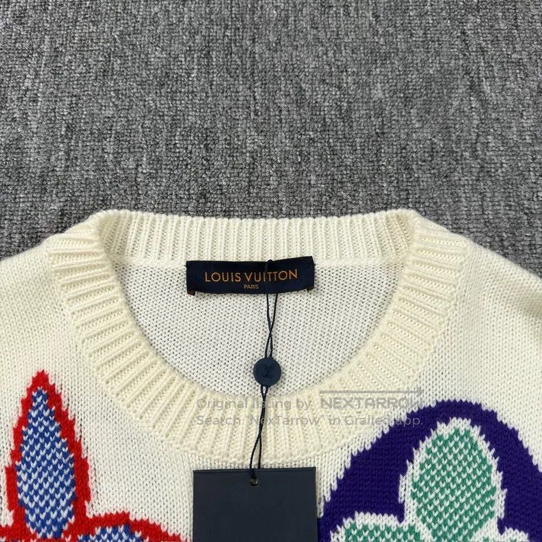 Louis Vuitton Louis Vuitton White three-flower full-print sweater Size US M / EU 48-50 / 2 - 3 Thumbnail