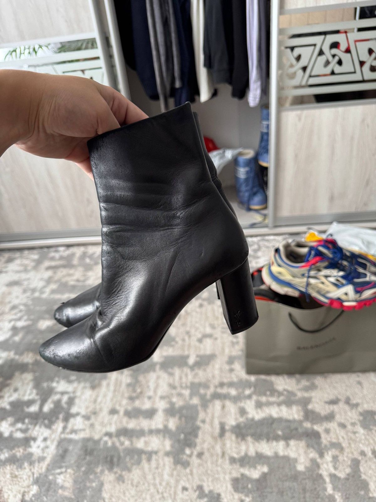 Saint Laurent Paris Lou Ankle Boots in Leather in Black Size US 7.5 / IT 37.5 - 3 Thumbnail