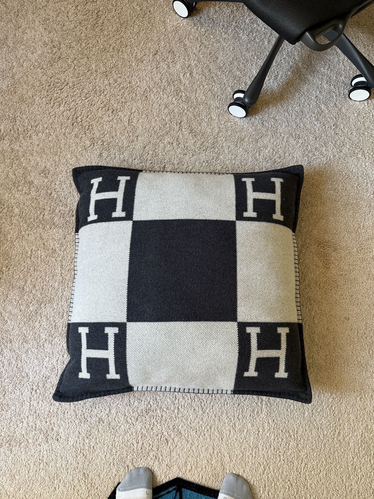 Hermes Avalon pillow large model Size ONE SIZE - 2 Thumbnail