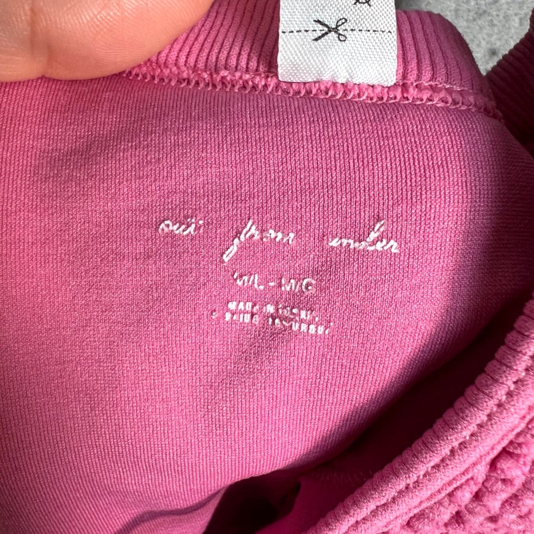 Vintage VINTAGE Out From Under Womens Swimsuit One-Piece M/L Pink Textured Fabric Beachwear Size ONE SIZE - 3 Thumbnail