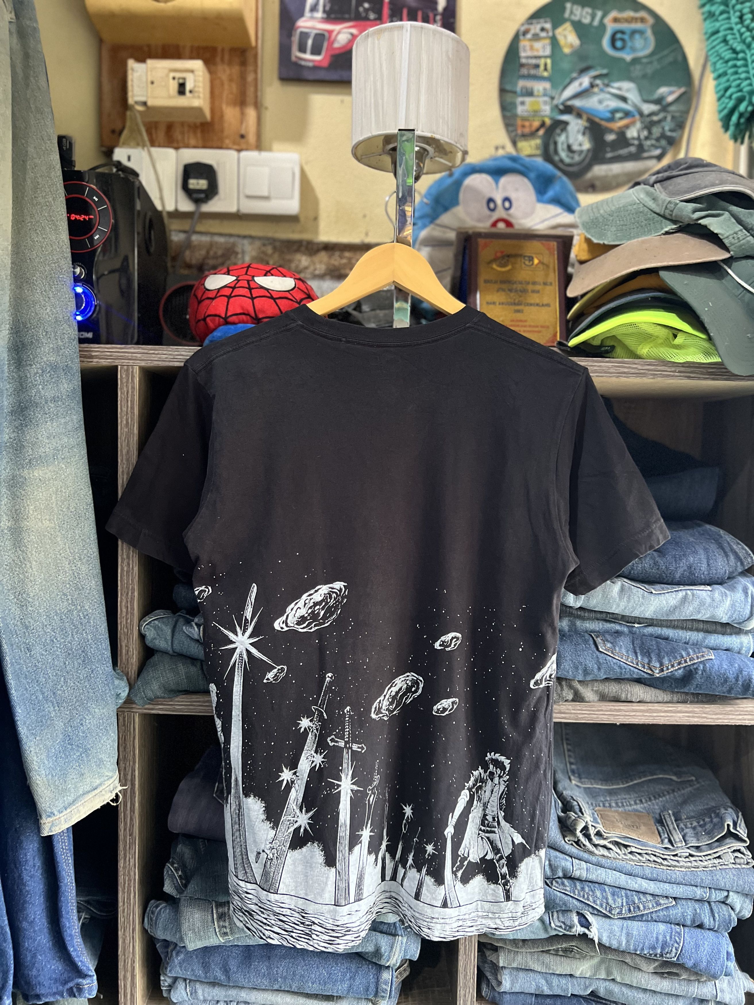 One Piece 🔥Uniqlo One Piece Fuma No Kojiro Tee Size US S / EU 44-46 / 1 - 12 Thumbnail