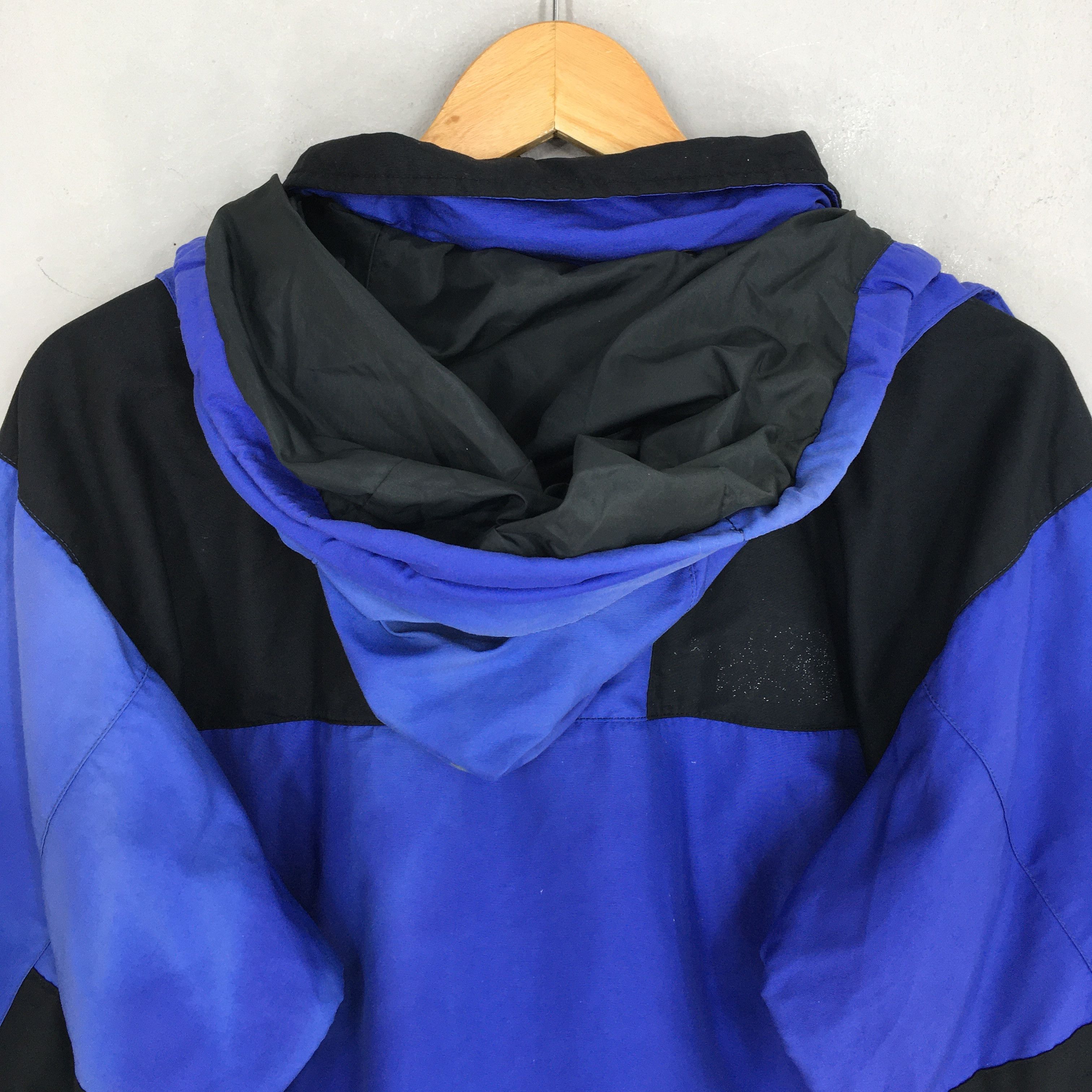 Goretex Vintage The North Face Gore Tex Windbreaker Hoodie Jacket M Size US M / EU 48-50 / 2 - 8 Thumbnail