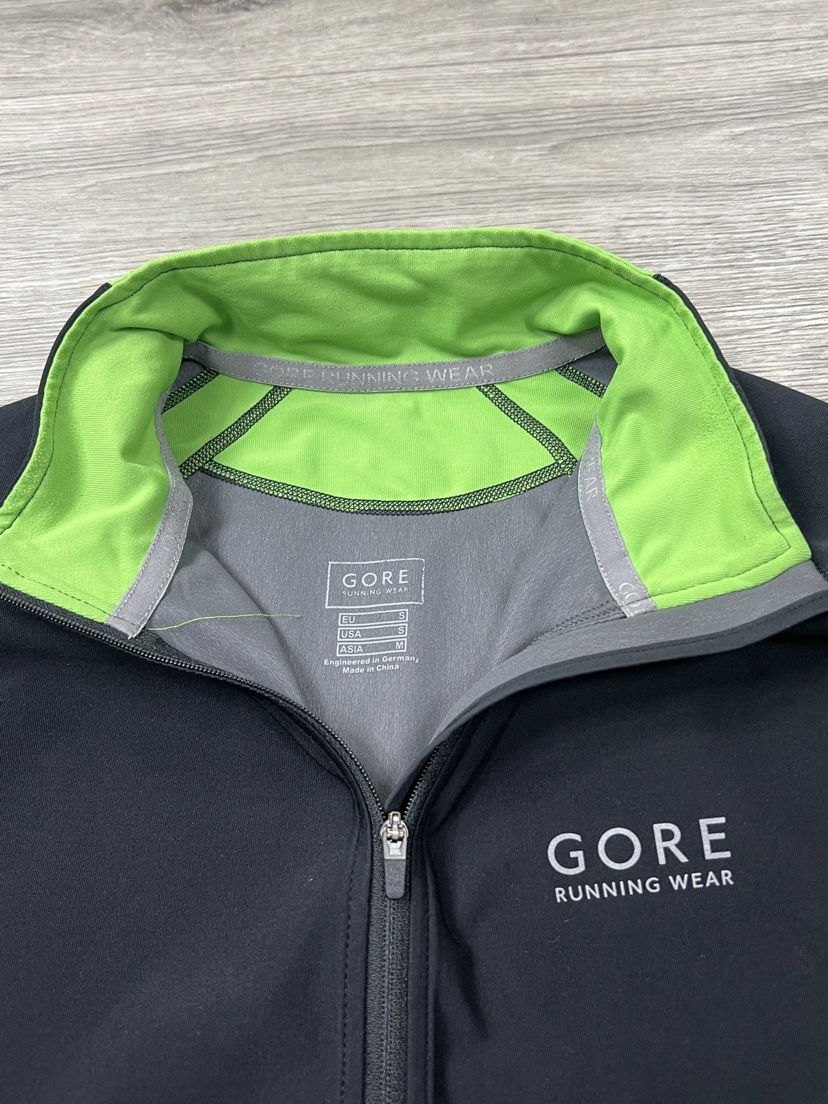 Other Gore Running Wear Windstopper Jacket Men's Size S Size US S / EU 44-46 / 1 - 3 Thumbnail