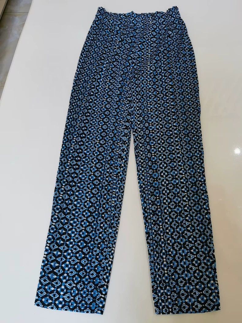 Issey Miyake Issey Miyake size:2 Blue patterned radish pants Size 22" - 1 Thumbnail