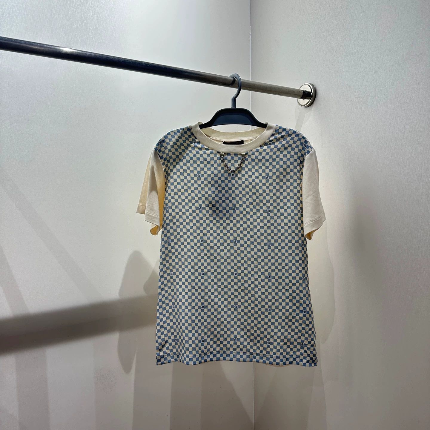 Louis Vuitton LV Damier Checkerboard Slogan Chain Short Sleeve Cotton XS Size US XS / EU 42 / 0 - 1 Thumbnail