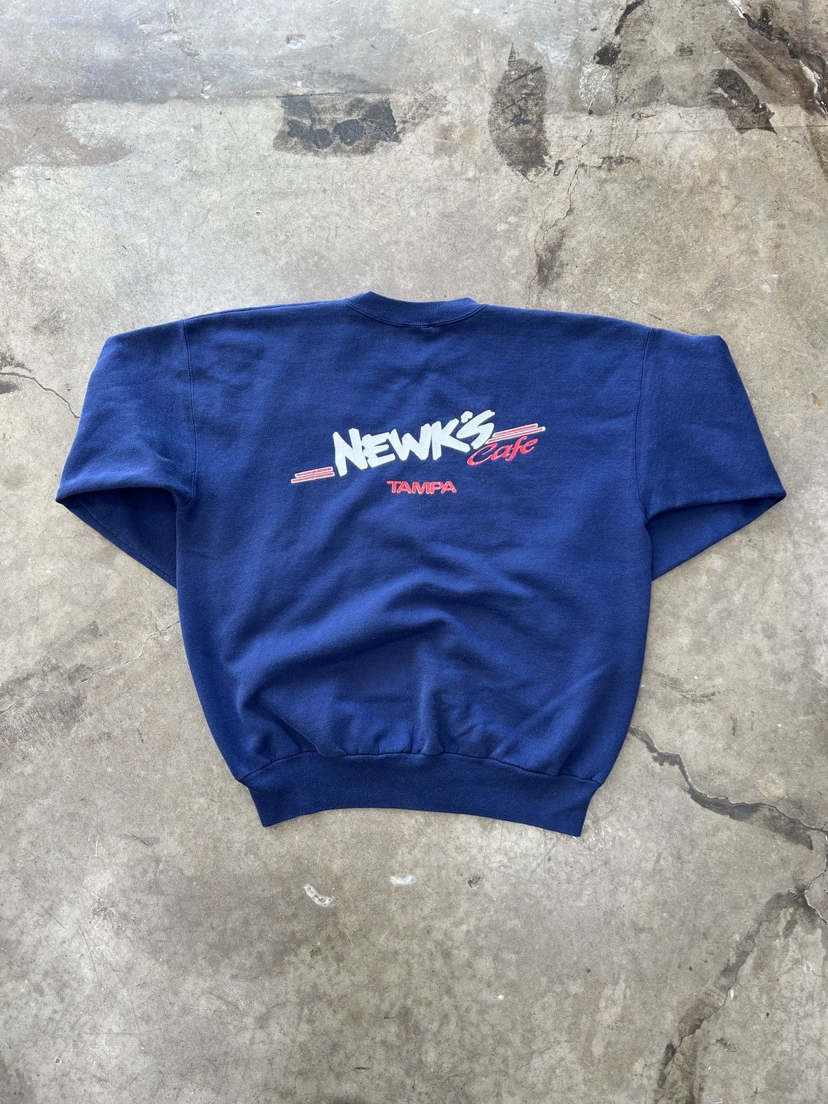 Vintage Vintage Bud Light Newk's Cafe Tampa Vacation Tee Large Size US L / EU 52-54 / 3 - 5 Thumbnail