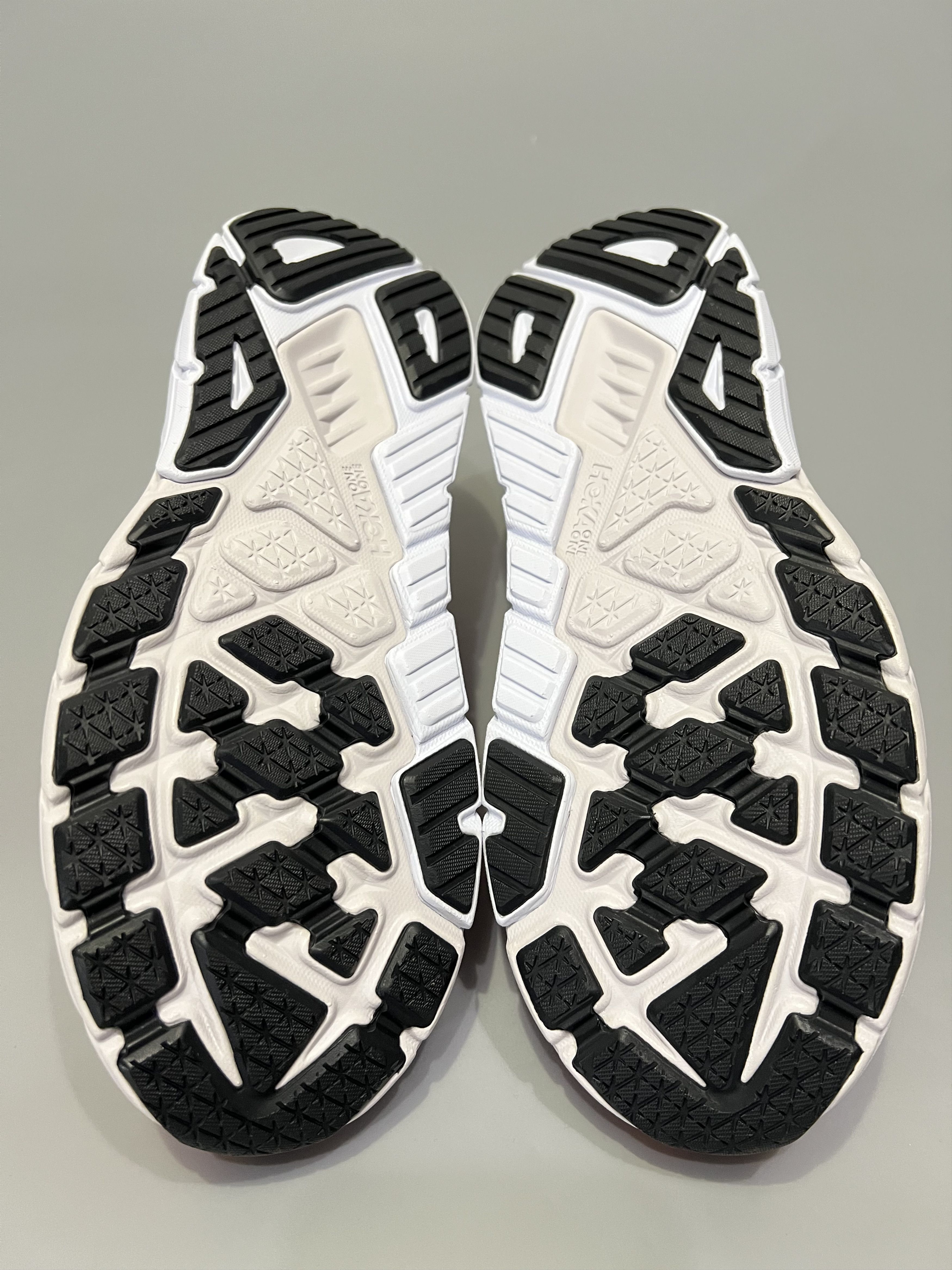 Hoka 10.5D Hoka One One Arahi 6 Men's Running Shoes Walking Gym Size US 10.5 / EU 43-44 - 6 Thumbnail