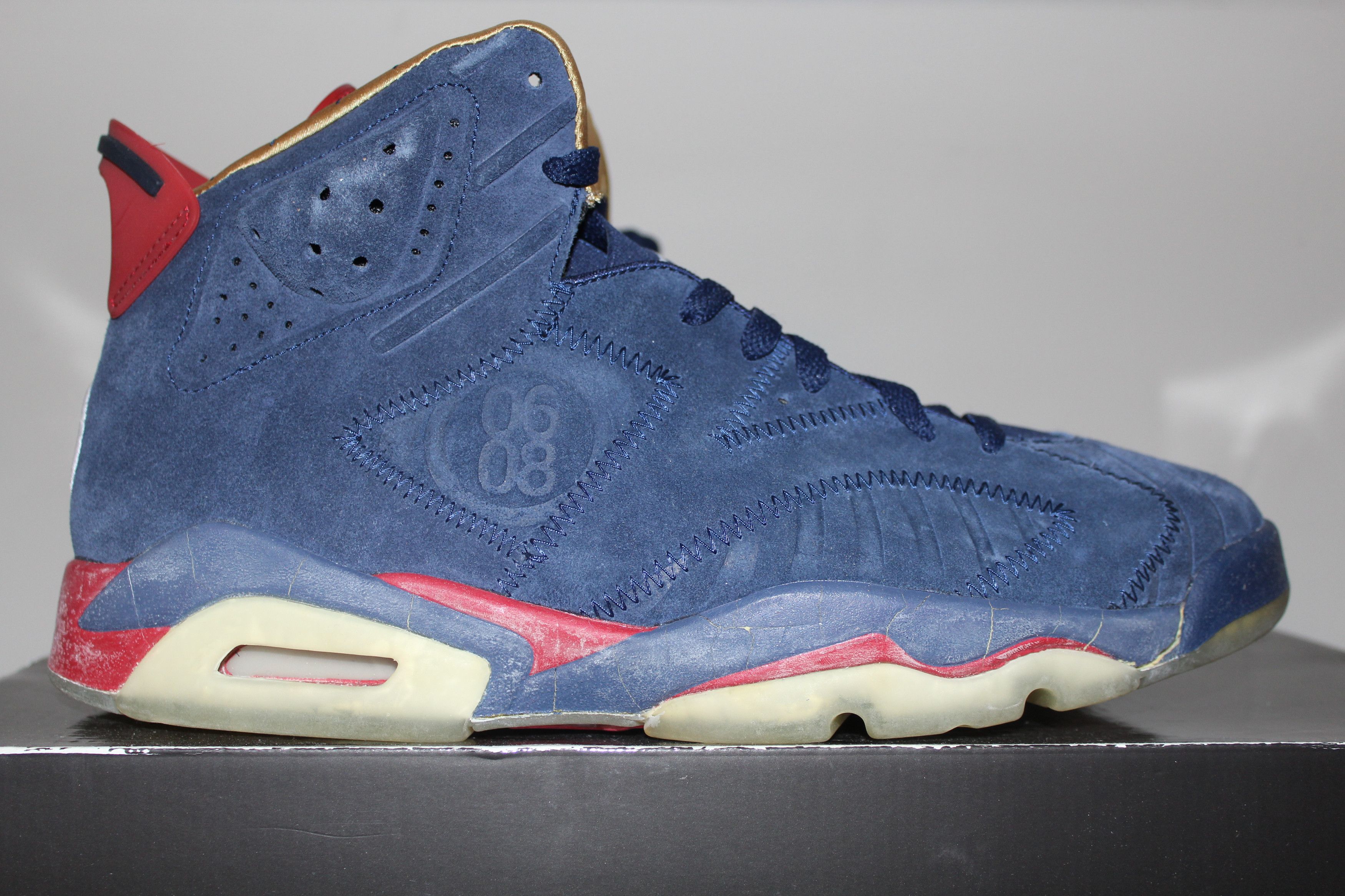 Jordan Brand NIKE AIR JORDAN VI 6 RETRO DB DOERNBECHER SIZE 12 Size US 12 / EU 45 - 4 Thumbnail