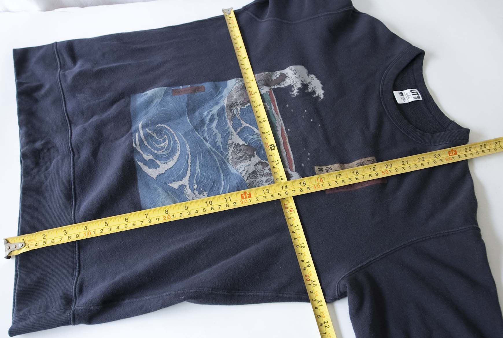 Uniqlo Uniqlo Ukiyoe Hiroshige Waves Sweatshirt Size S Size US S / EU 44-46 / 1 - 5 Thumbnail