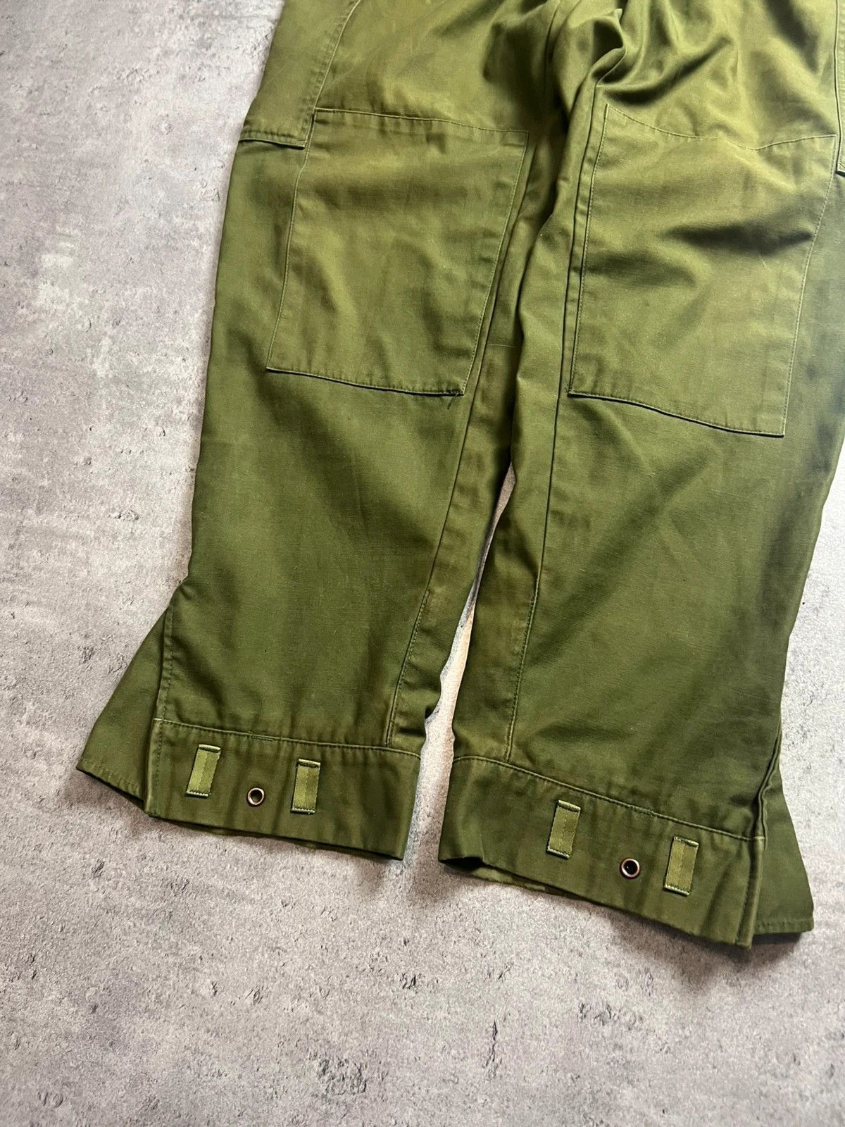 Vintage Vintage 90s avant garde swedish flared army pants khaki Size US 36 / EU 52 - 2 Thumbnail
