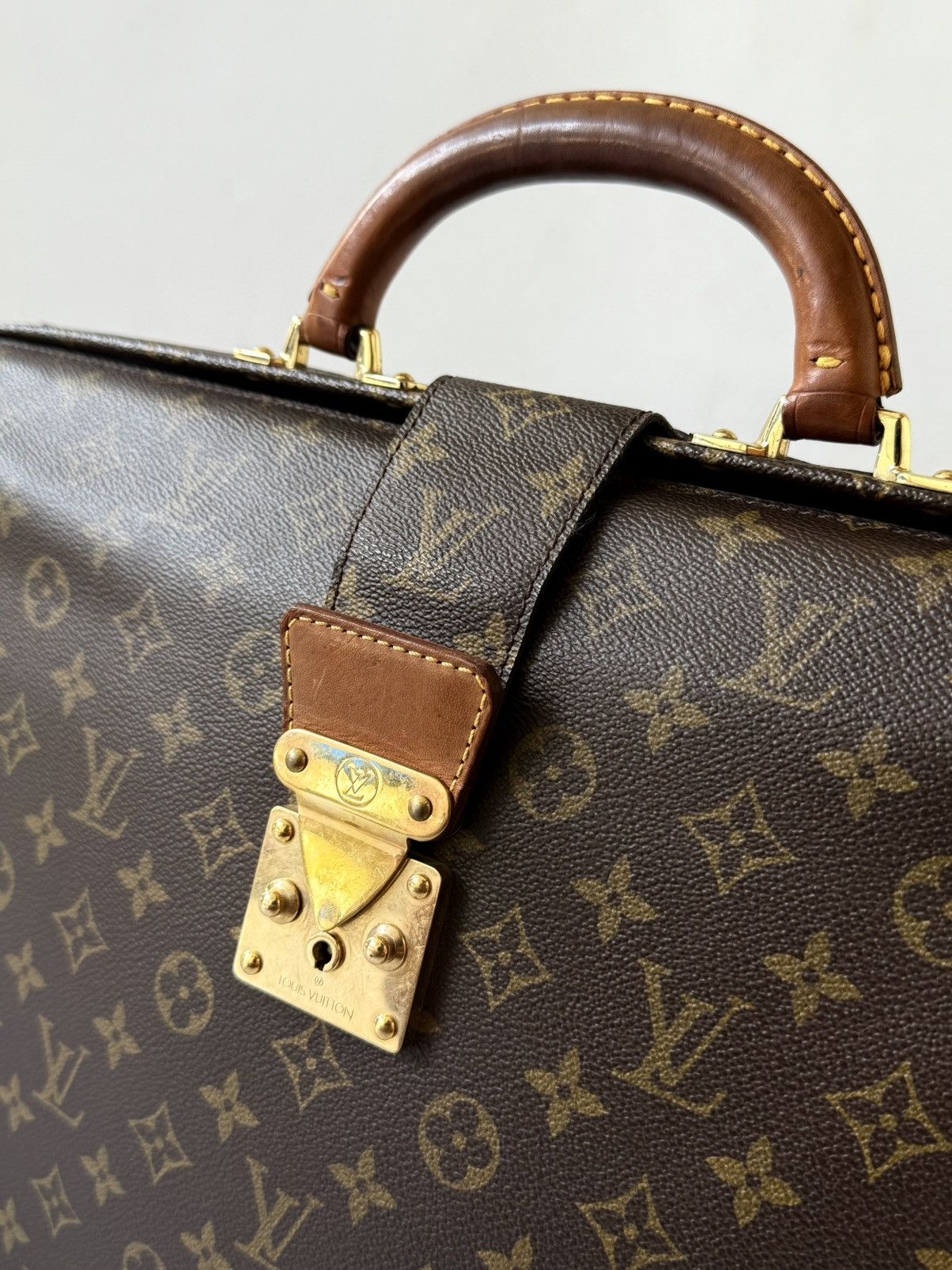 Louis Vuitton Louis Vuitton Monogram Serviette Fermoir Briefcase Bag Size ONE SIZE - 6 Thumbnail