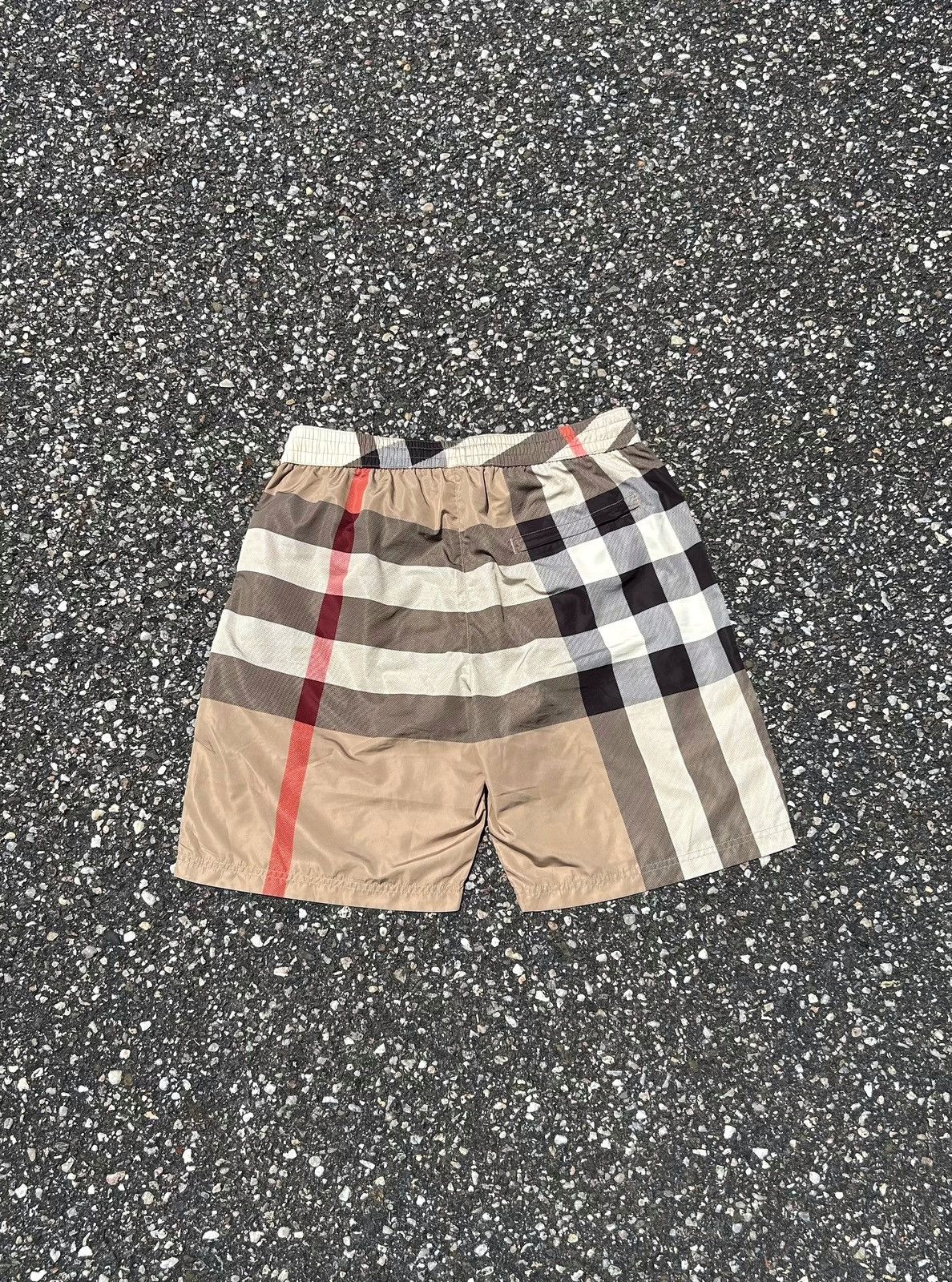 Burberry Burberry Check Swim Shorts Size US 34 / EU 50 - 2 Thumbnail