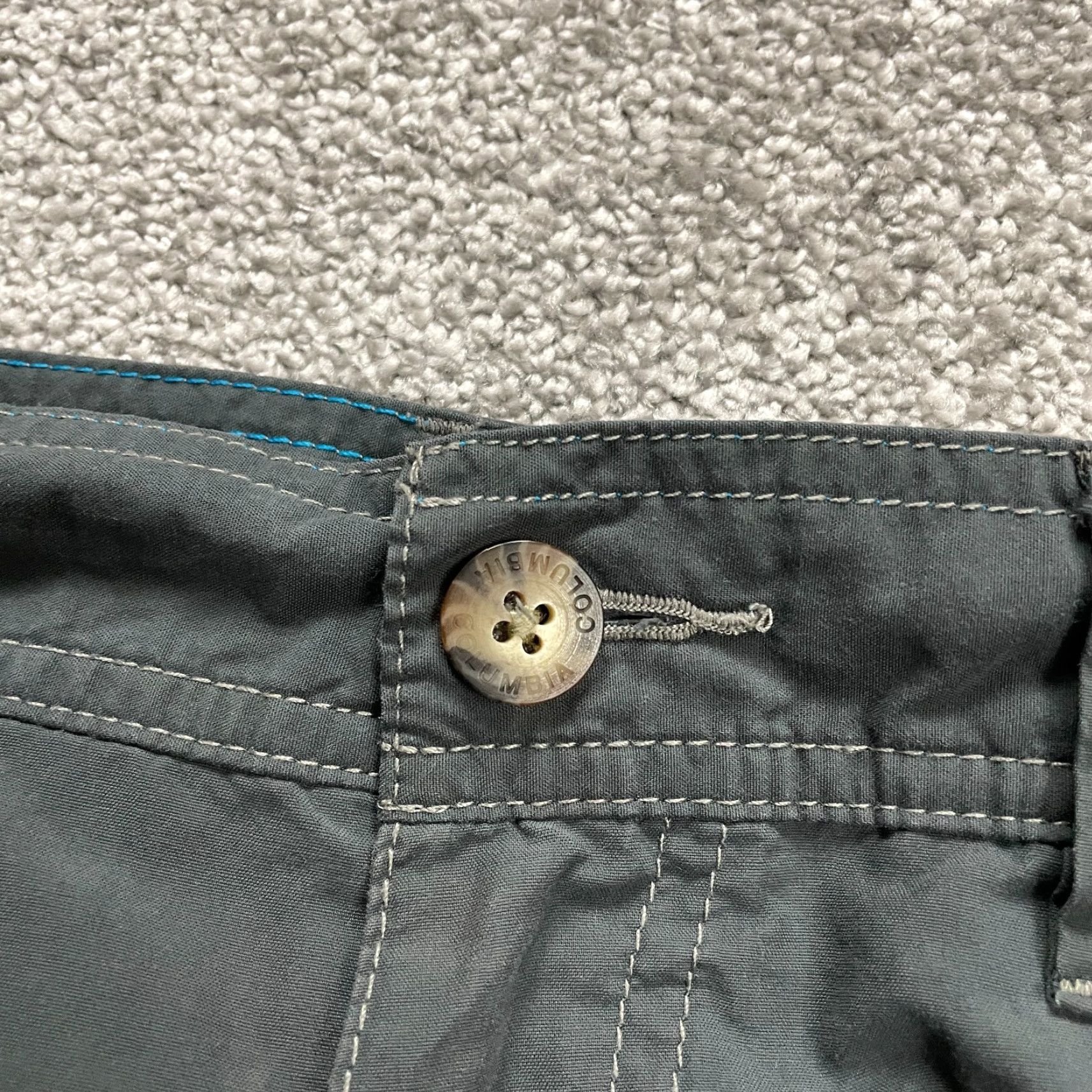 Vintage VINTAGE Columbia Mens Cargo Shorts 34x11 Gray Nylon Outdoor Hiking Activewear, Fall Spring Summer Size US 34 / EU 50 - 3 Thumbnail