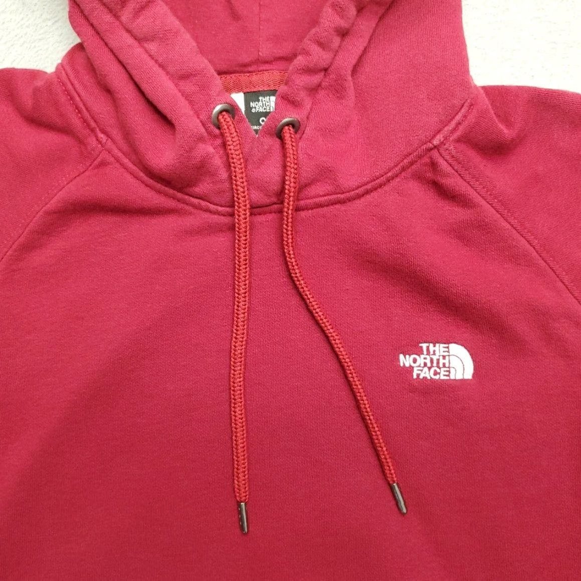 The North Face VINTAGE The North Face Hoodie Womens S Maroon Logo Front Hooded Pullover Sweatshirt Size S / US 4 / IT 40 - 4 Thumbnail