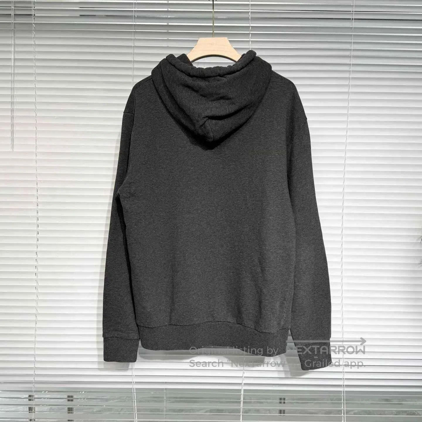 Louis Vuitton Louis Vuitton SS24 Graffiti Logo Hoodie. Size US XL / EU 56 / 4 - 2 Thumbnail