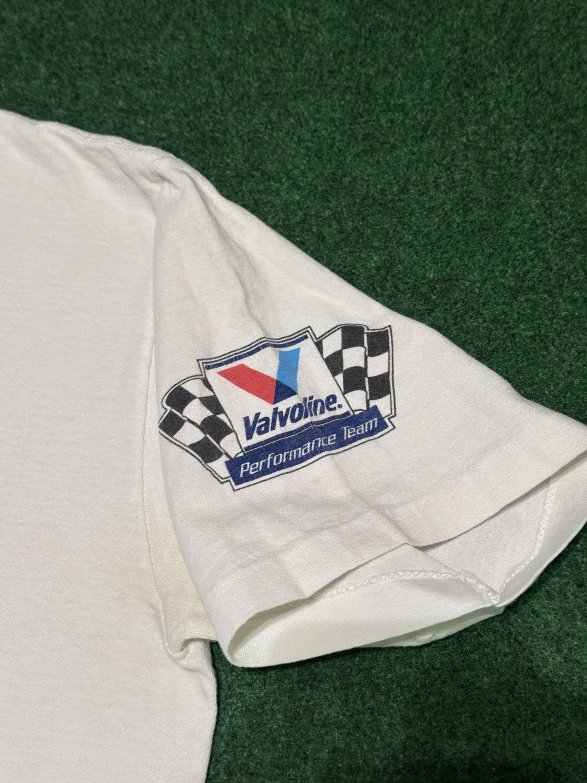 Vintage Vintage 90s Valvoline RARE Promo Nascar Racing T Shirt Size US L / EU 52-54 / 3 - 3 Thumbnail