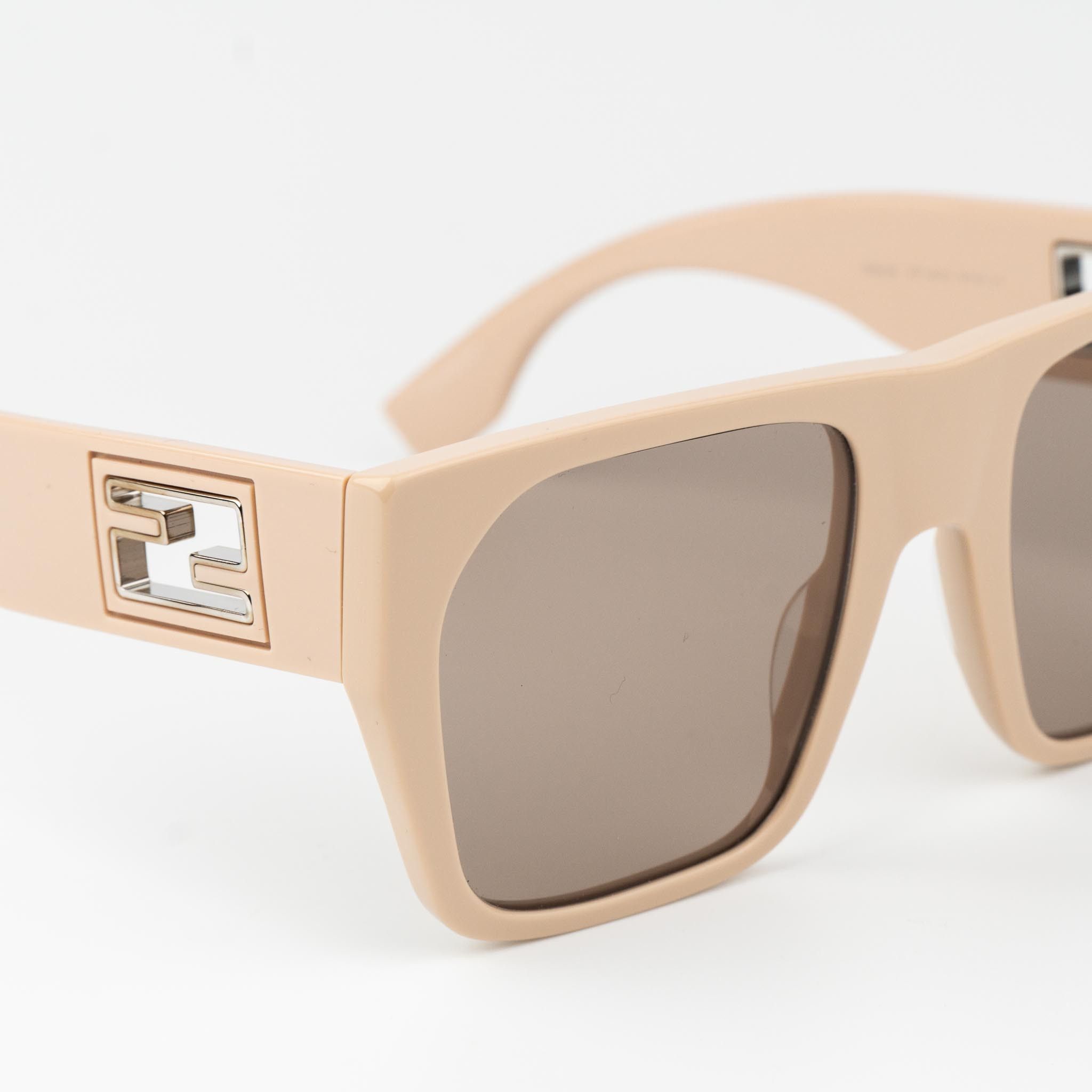 Fendi Fendi BAGUETTE Women Sunglasses Square FE40124I 57E Size ONE SIZE - 7 Thumbnail