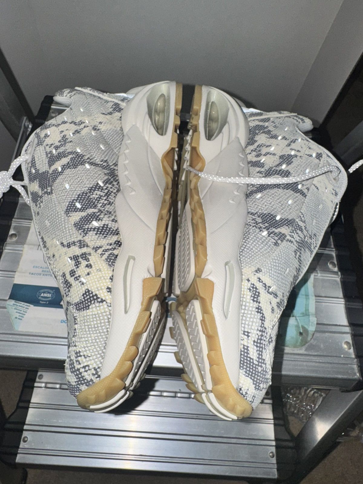 NOCTA × Nike Nike NOCTA Hot Step Air Terra White | Size 6 Size US 6 / EU 39 - 2 Thumbnail
