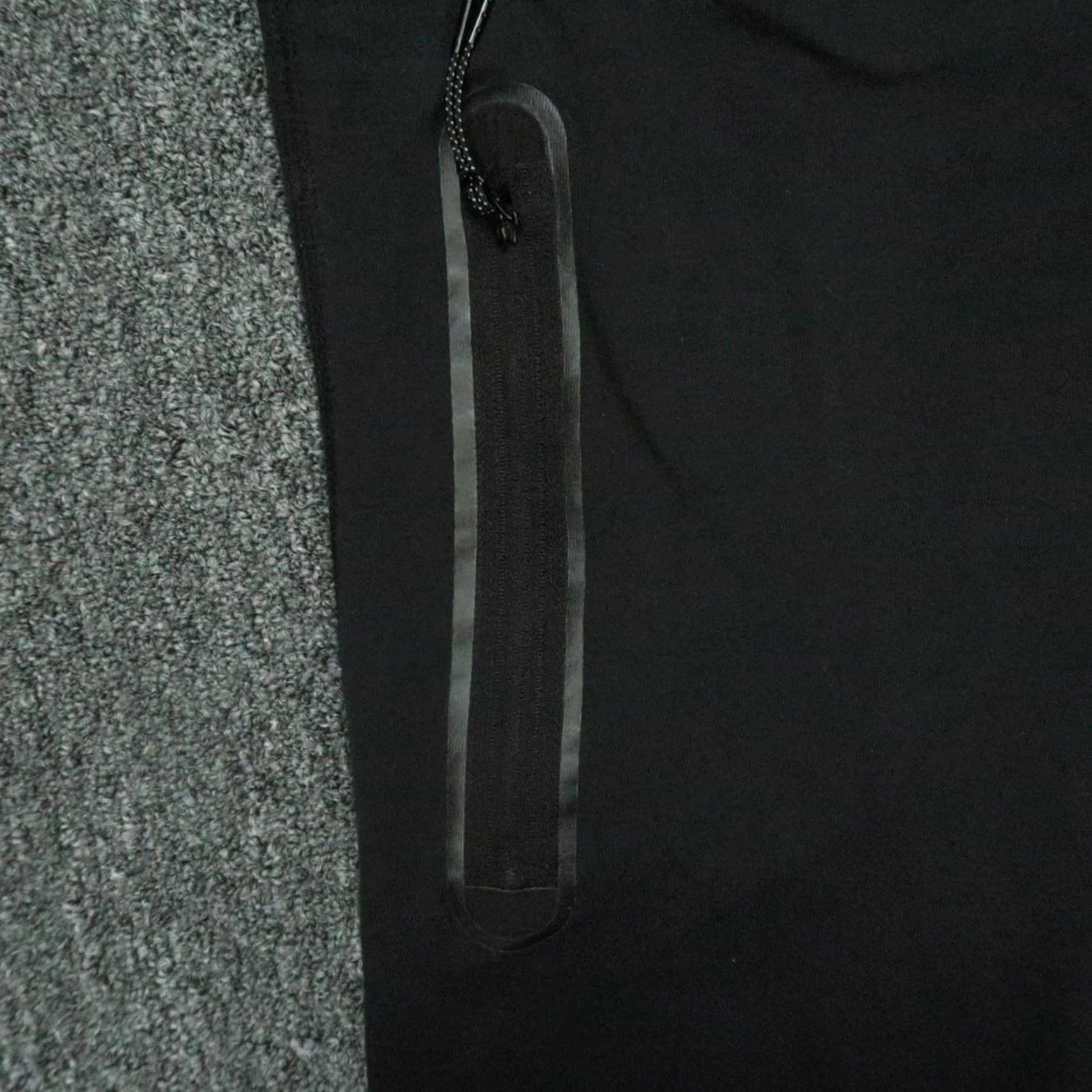 Nike Nike Pants Womens XL Black Tech Fleece Jogger Zip Pocket Athletic Size 40" / US 18 - 4 Thumbnail