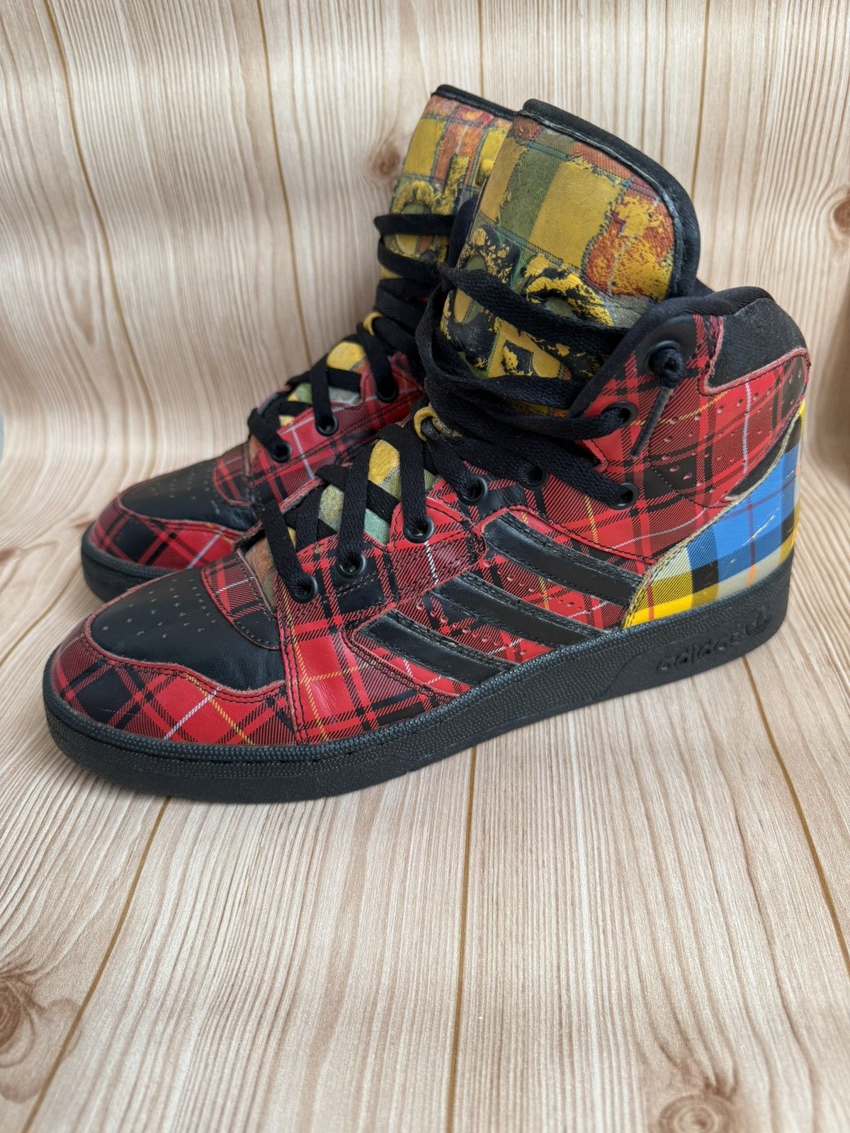 😮‍💨🔥 instinct tartan plaid sneaker