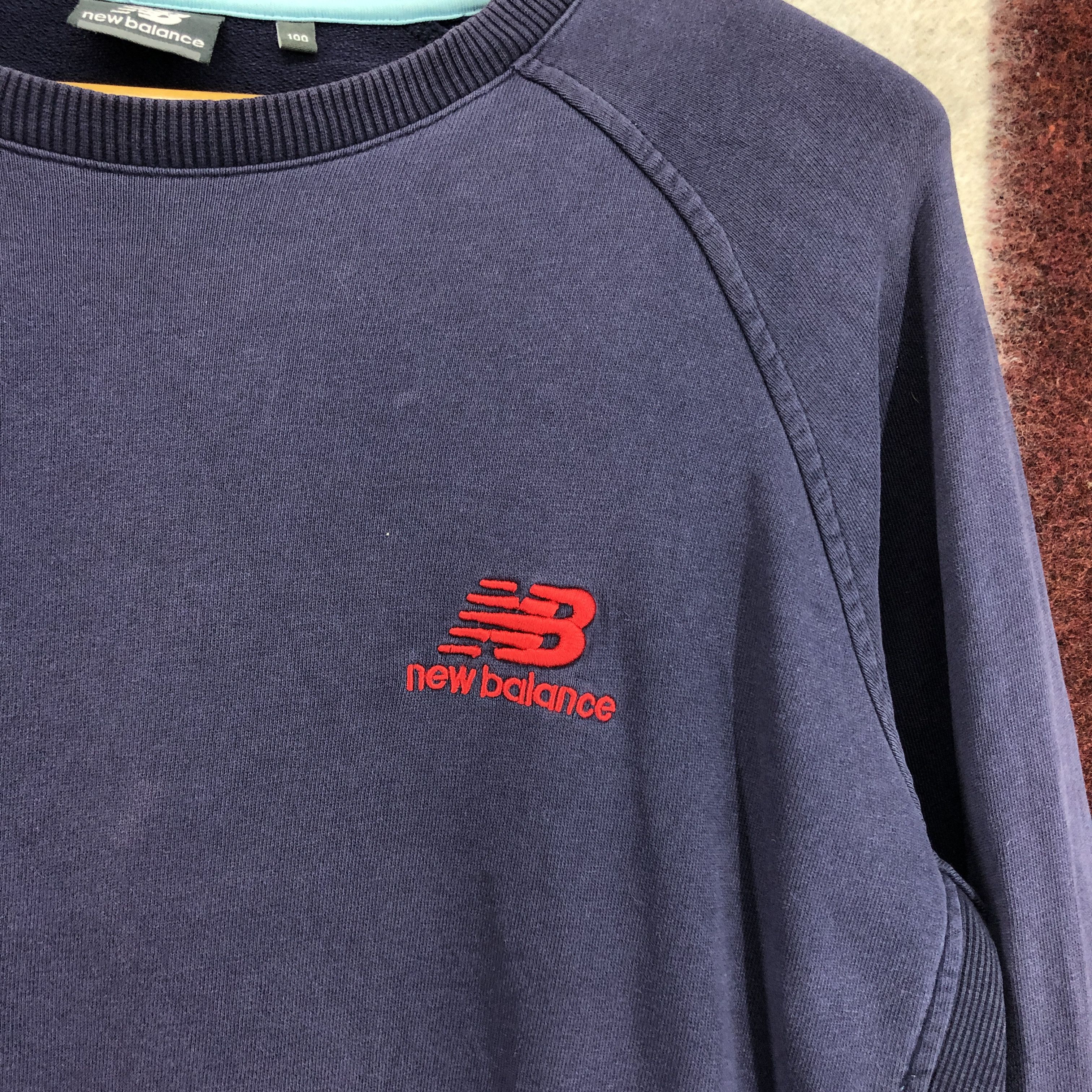 New Balance NEW BALANCE Crew Neck Distress Sweatshirt #0686/AD Size US L / EU 52-54 / 3 - 3 Thumbnail