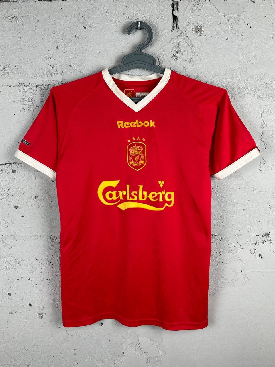 Reebok × Vintage Reebok Liverpool Carlsberg Big Logo T Shirt Jersey Vintage Size US S / EU 44-46 / 1 - 1 Thumbnail