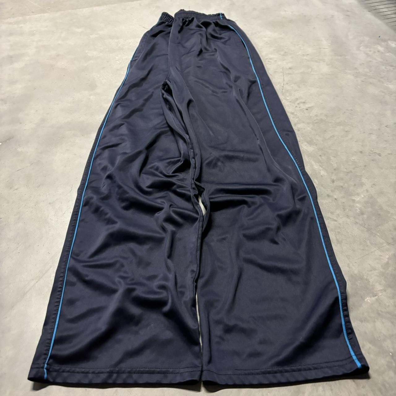Japanese Brand × Vintage Crazy Vintage Y2K/2000s Navy Blue Striped Skater Track Pants! Size US 32 / EU 48 - 2 Thumbnail