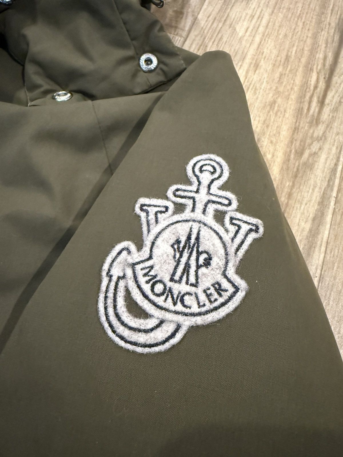 JW Anderson × Moncler Moncler JW Anderson Spiked Puffer Jacket Size US XL / EU 56 / 4 - 4 Thumbnail
