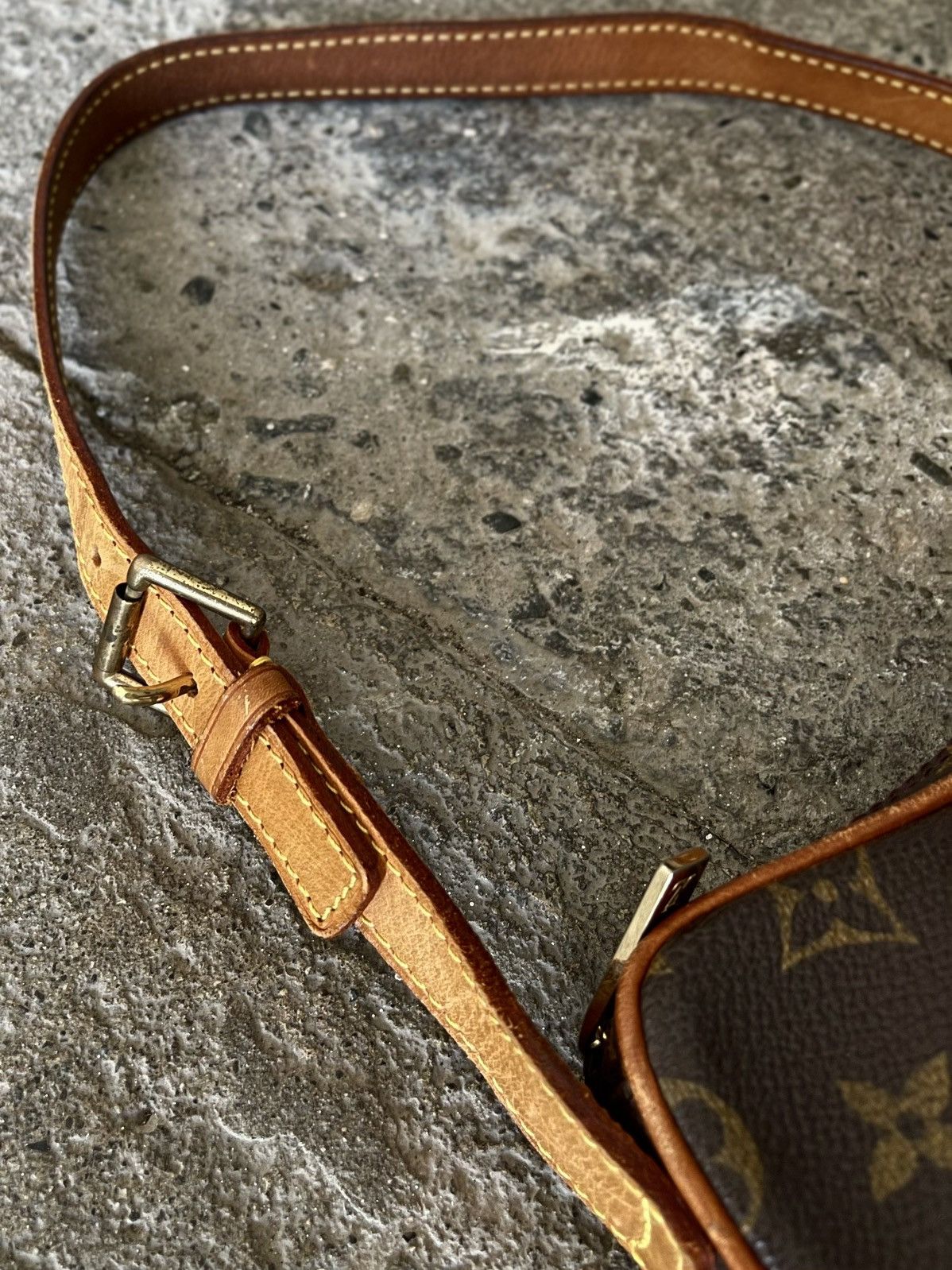 Louis Vuitton Louis Vuitton - 2003 - Croissant PM - Pochette Size ONE SIZE - 10 Thumbnail