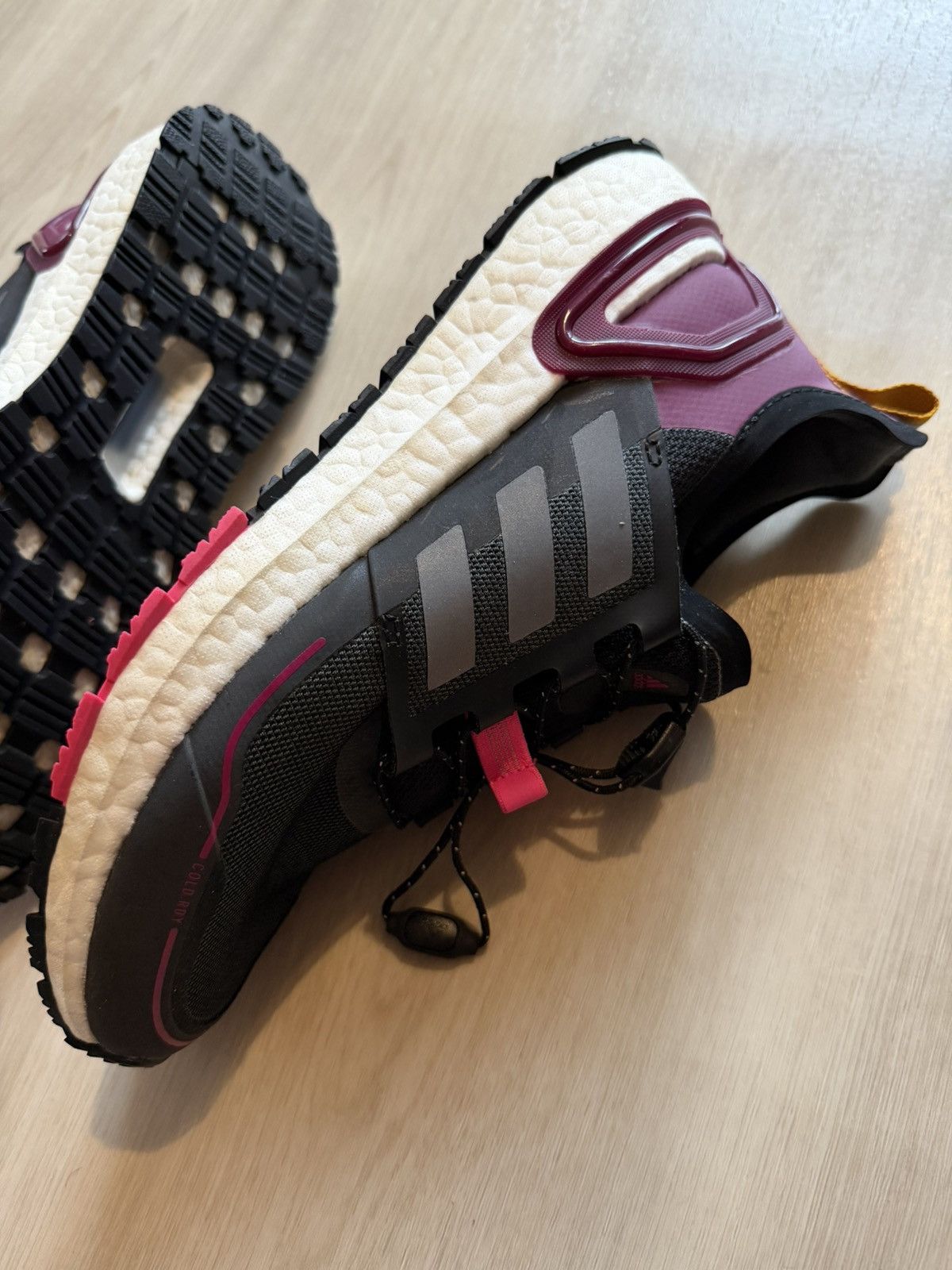 Adidas Adidas Ultra Boost Winter 'Black Power Berry' EG9803 Sz 7.5 Size US 7.5 / IT 37.5 - 5 Thumbnail