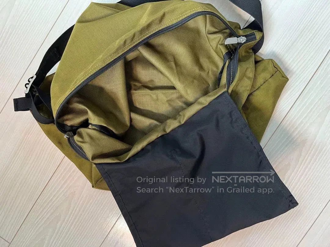 The North Face The North Face Beige Bag. Size ONE SIZE - 4 Thumbnail