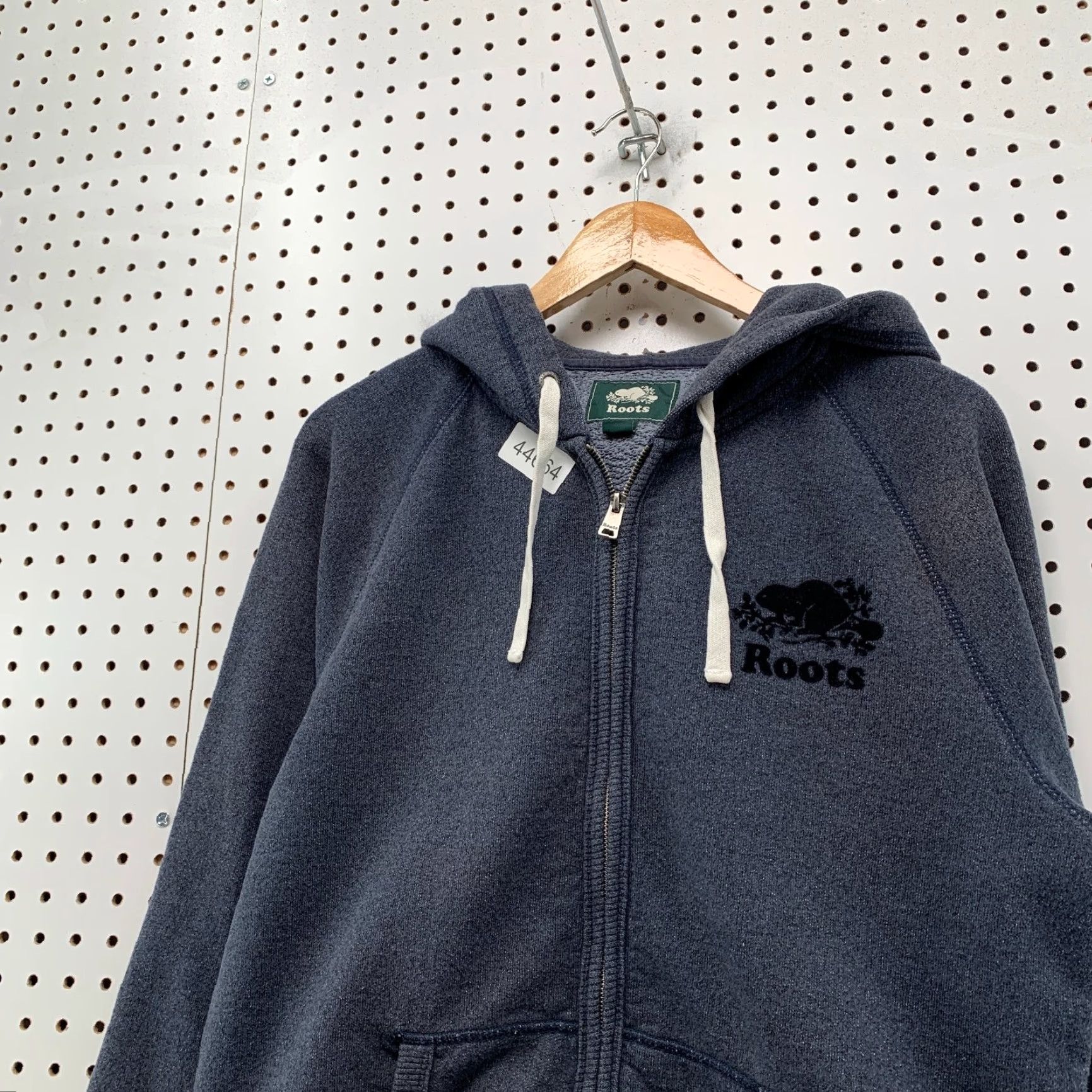 Roots Roots Hoodie Mens Large Gray Logo Fleece Zip Hooded Sweatshirt Outdoor Shirt Size US L / EU 52-54 / 3 - 7 Thumbnail