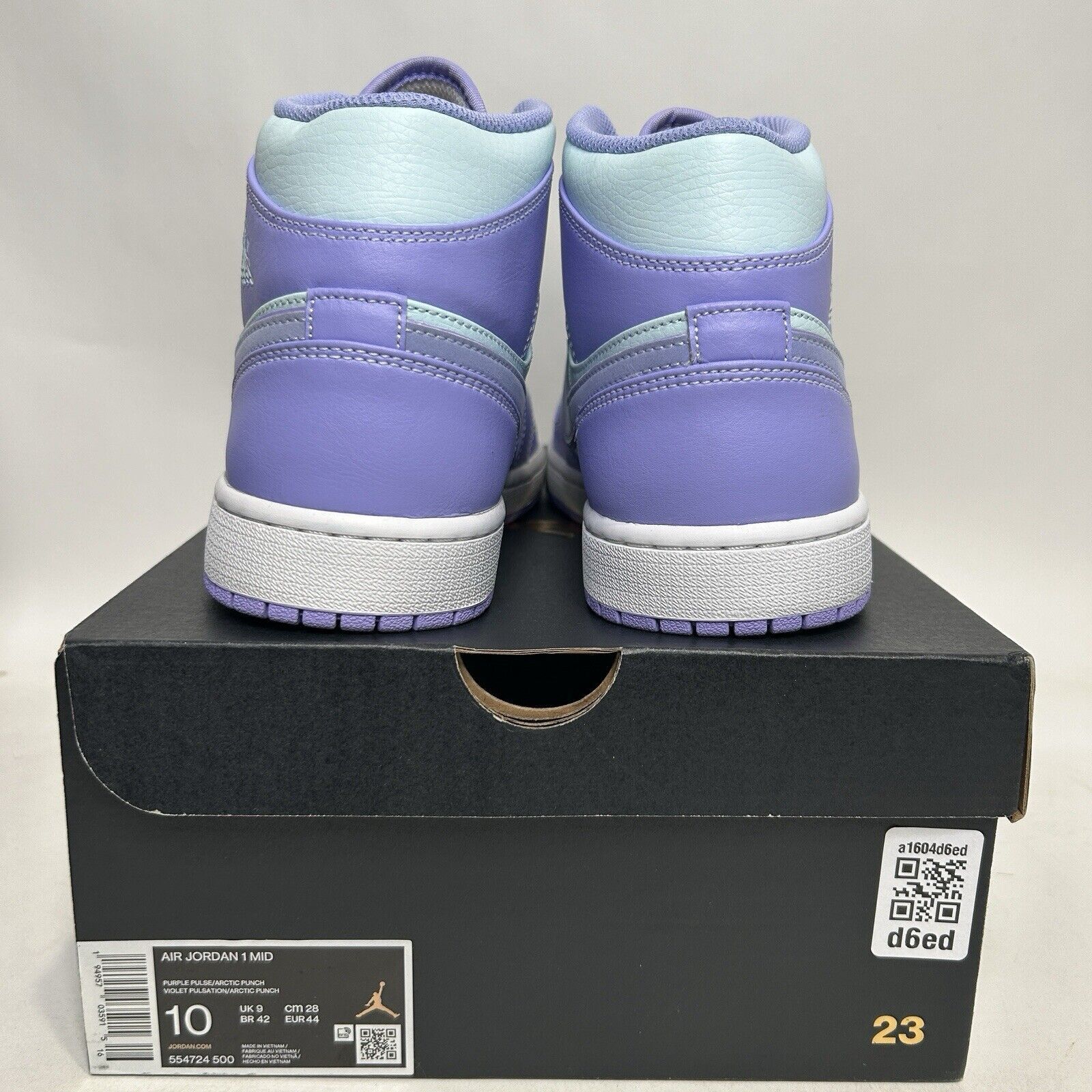 Nike Nike Air Jordan 1 Retro Mid “Purple Pulse/Arctic Punch" 2024 Size US 10 / EU 43 - 4 Thumbnail
