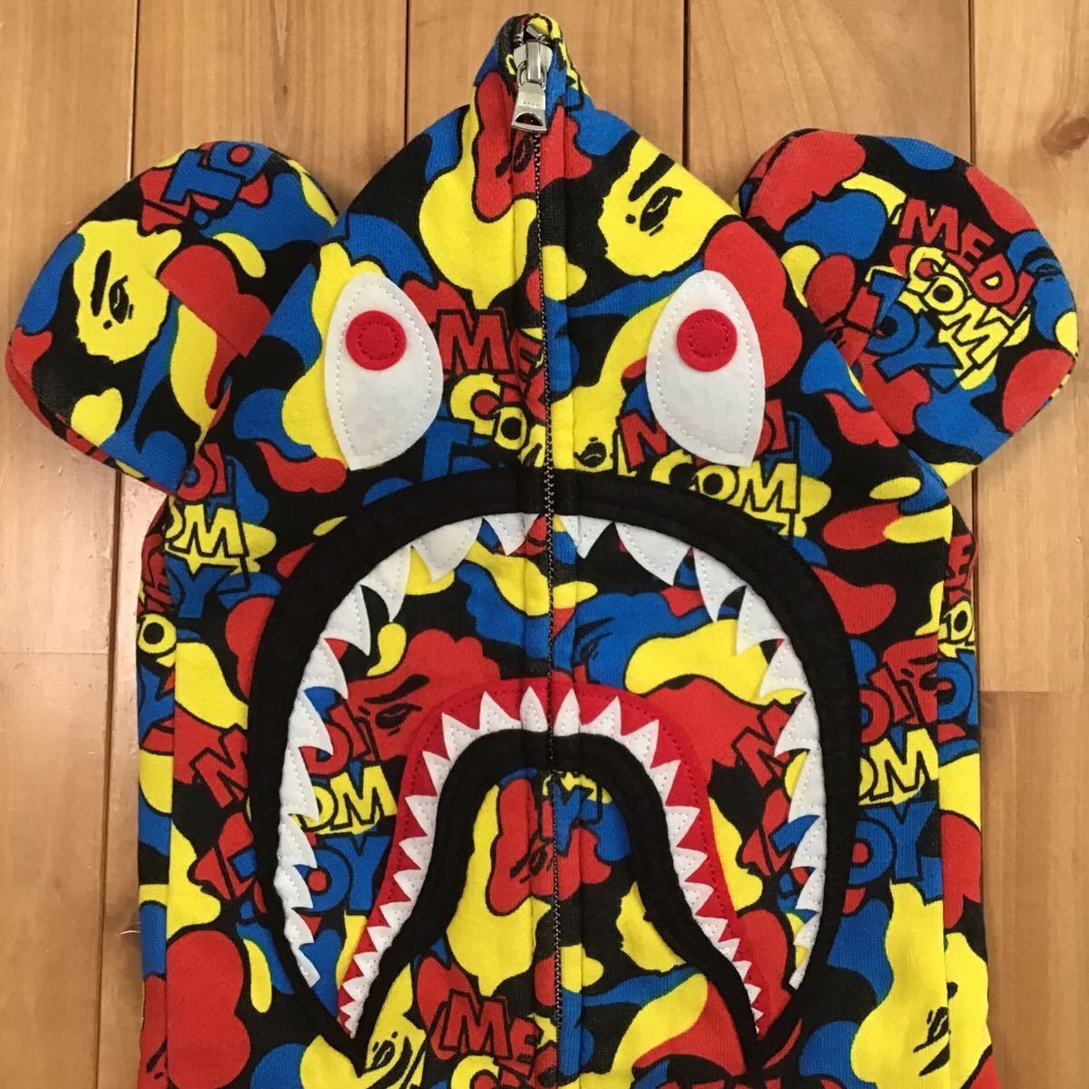 Bape × Medicom Toy BAPE × medicom toy BE@R Shark full zip hoodie a bathing ape Size US M / EU 48-50 / 2 - 3 Thumbnail