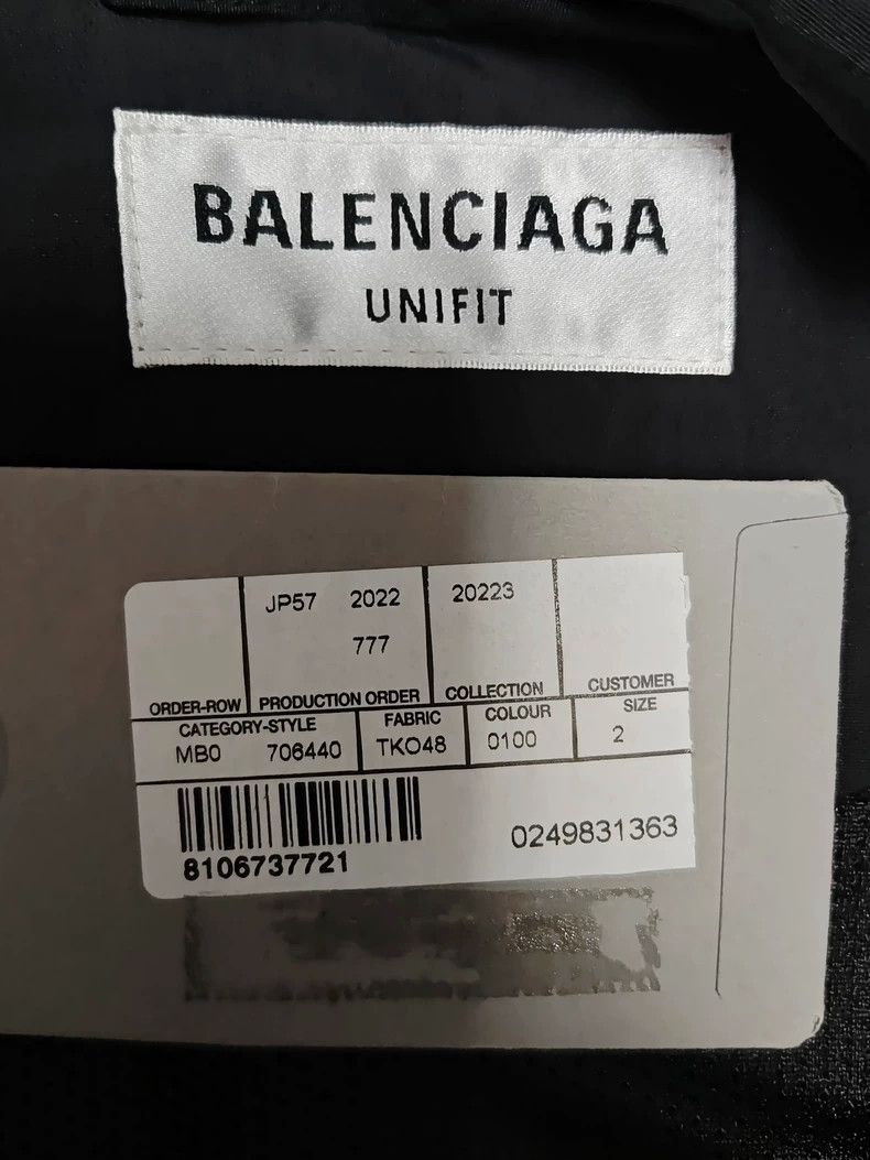 Balenciaga Balenciaga 22FW lost videotape shoulder pad Sportyb show ja Size US M / EU 48-50 / 2 - 4 Thumbnail
