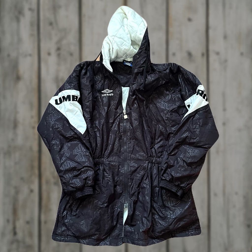 Umbro VINTAGE Umbro Nylon Puffer Jacket Women 90s Cinch Waist M Black Jacket Womens 90s Umbro Nylon Puffer Shorter Title Size M / US 6-8 / IT 42-44 - 1 Thumbnail