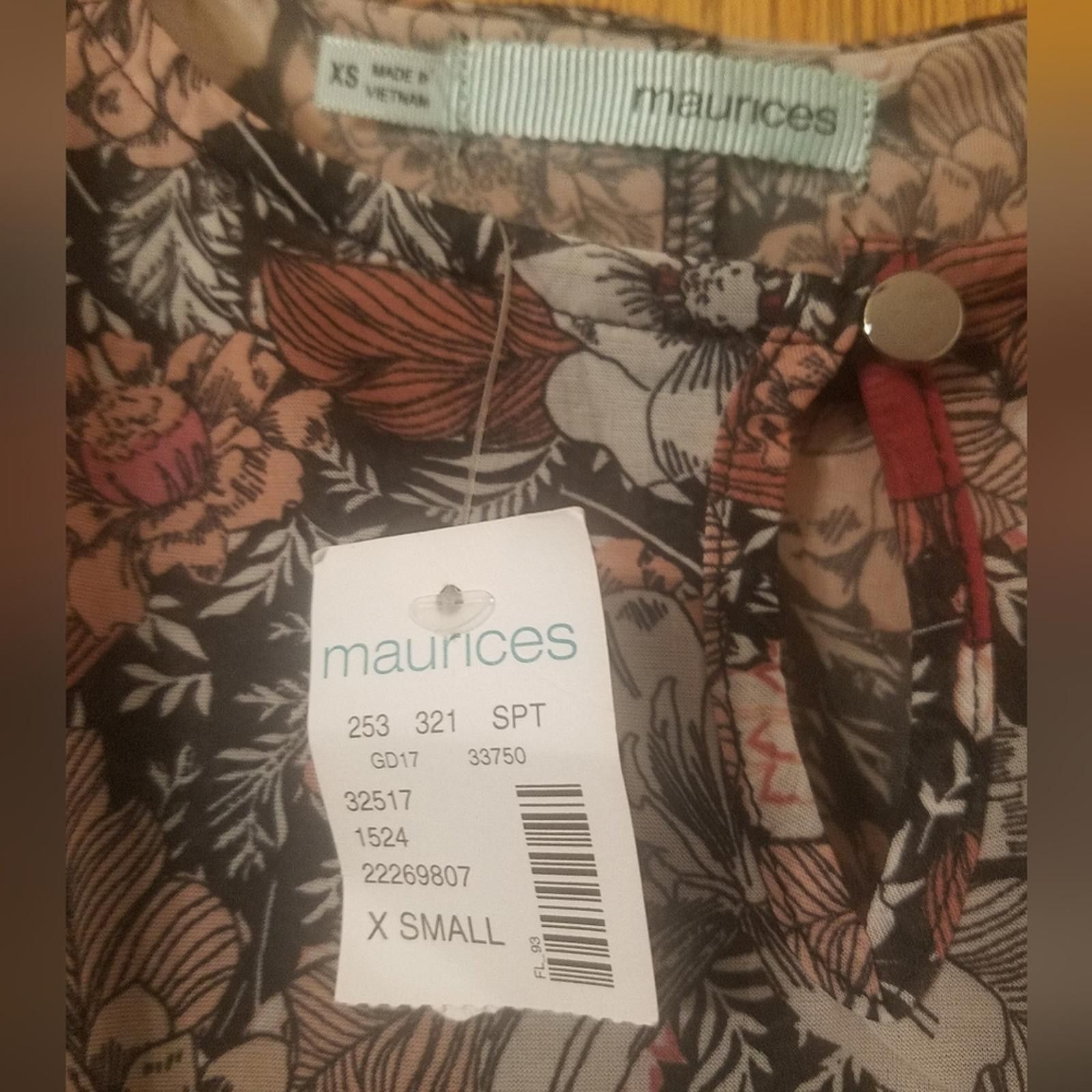 Designer NWT Maurices Floral Print Women's Top Size XS Size XS / US 0-2 / IT 36-38 - 3 Thumbnail