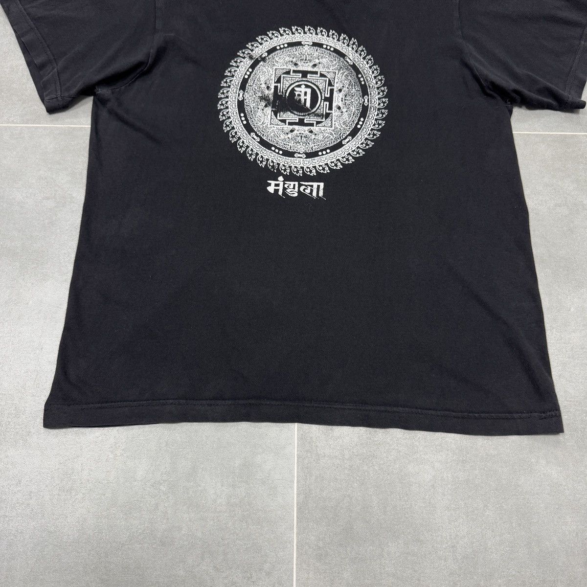 Vintage Vintage Nepal T-Shirt Size M Size US M / EU 48-50 / 2 - 4 Thumbnail