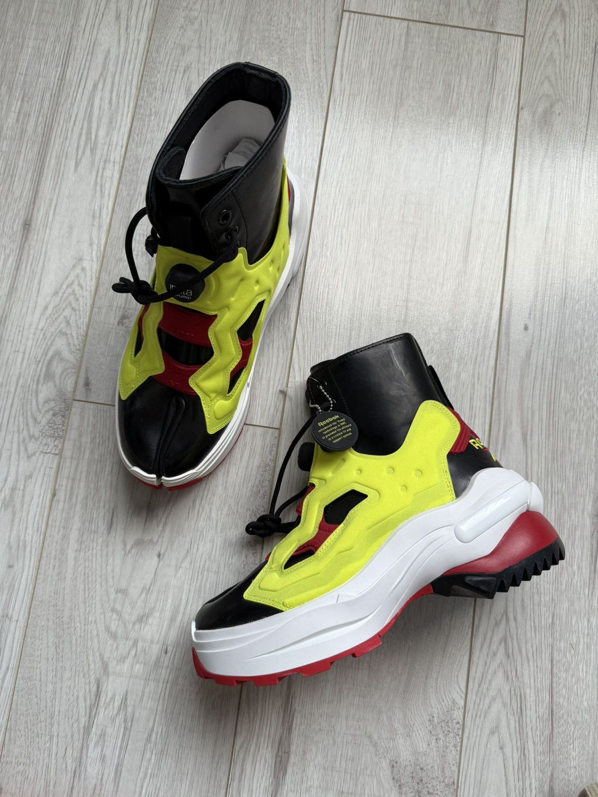 Japanese Brand × Maison Margiela × Reebok Maison Margiela X Reebok instapump furi tabi Oxford shoes Size US 8.5 / EU 41-42 - 1 Thumbnail