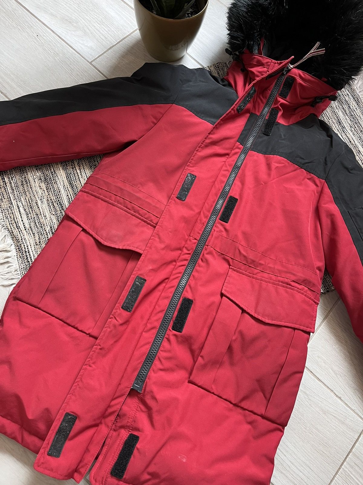 Tommy Hilfiger Tommy Hilfiger Parka Women's down jacket red minimalistic Size XS / US 0-2 / IT 36-38 - 13 Thumbnail