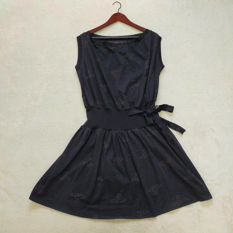 Vivienne Westwood Vivienne Westwood Full-embossed carved dress Size M / US 6-8 / IT 42-44 - 1 Thumbnail