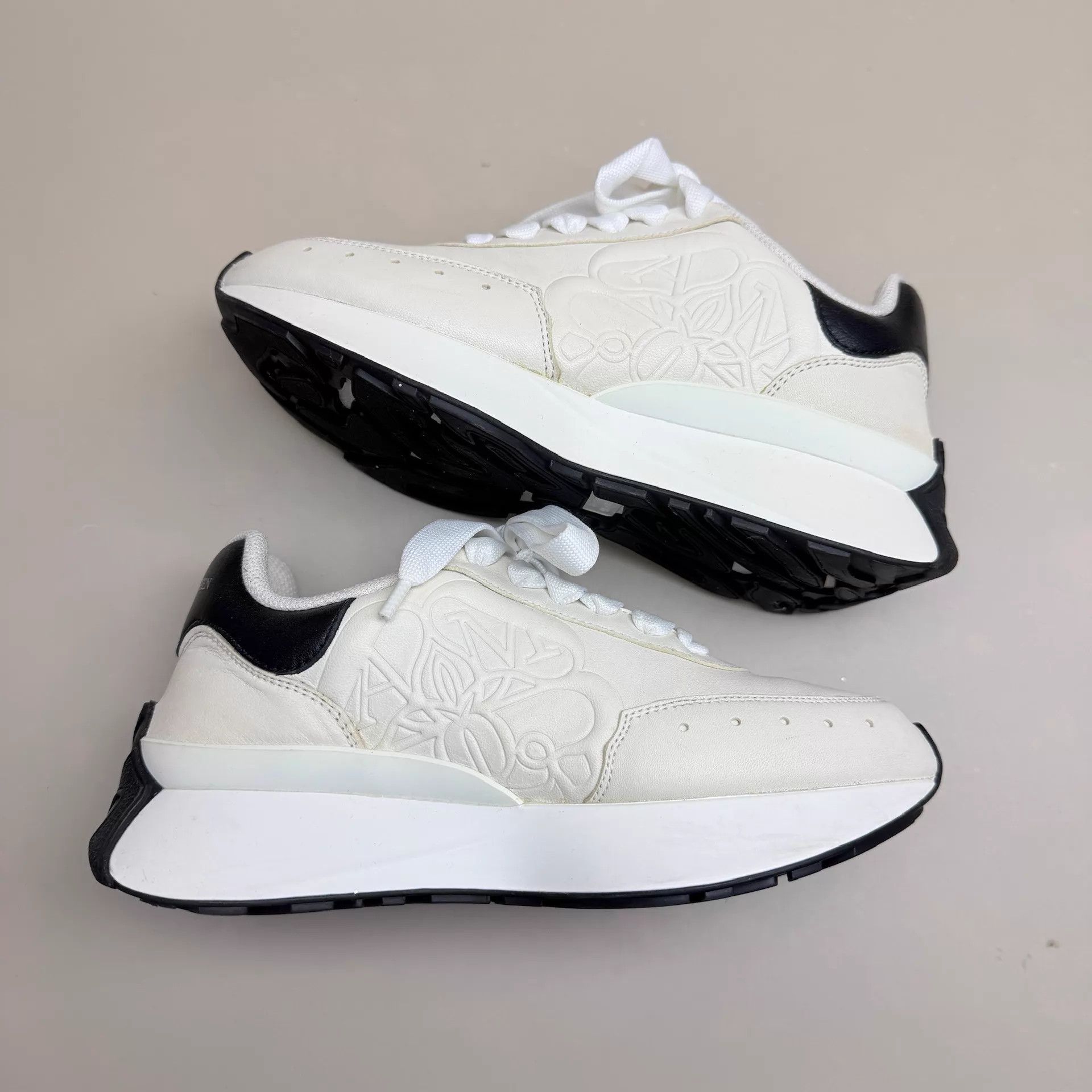Alexander McQueen Alexander McQueen Sprint Runner Black White 35 Size US 4.5 / IT 34.5 - 4 Thumbnail