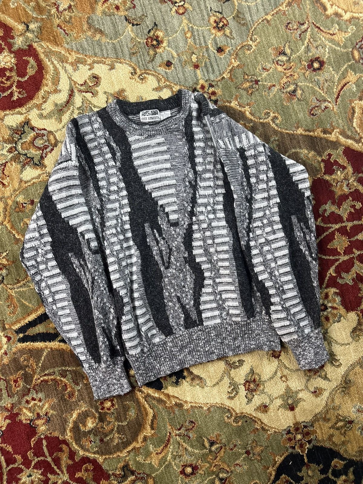 City Streets Vintage Grey and black striped knit sweater Size US L / EU 52-54 / 3 - 1 Thumbnail
