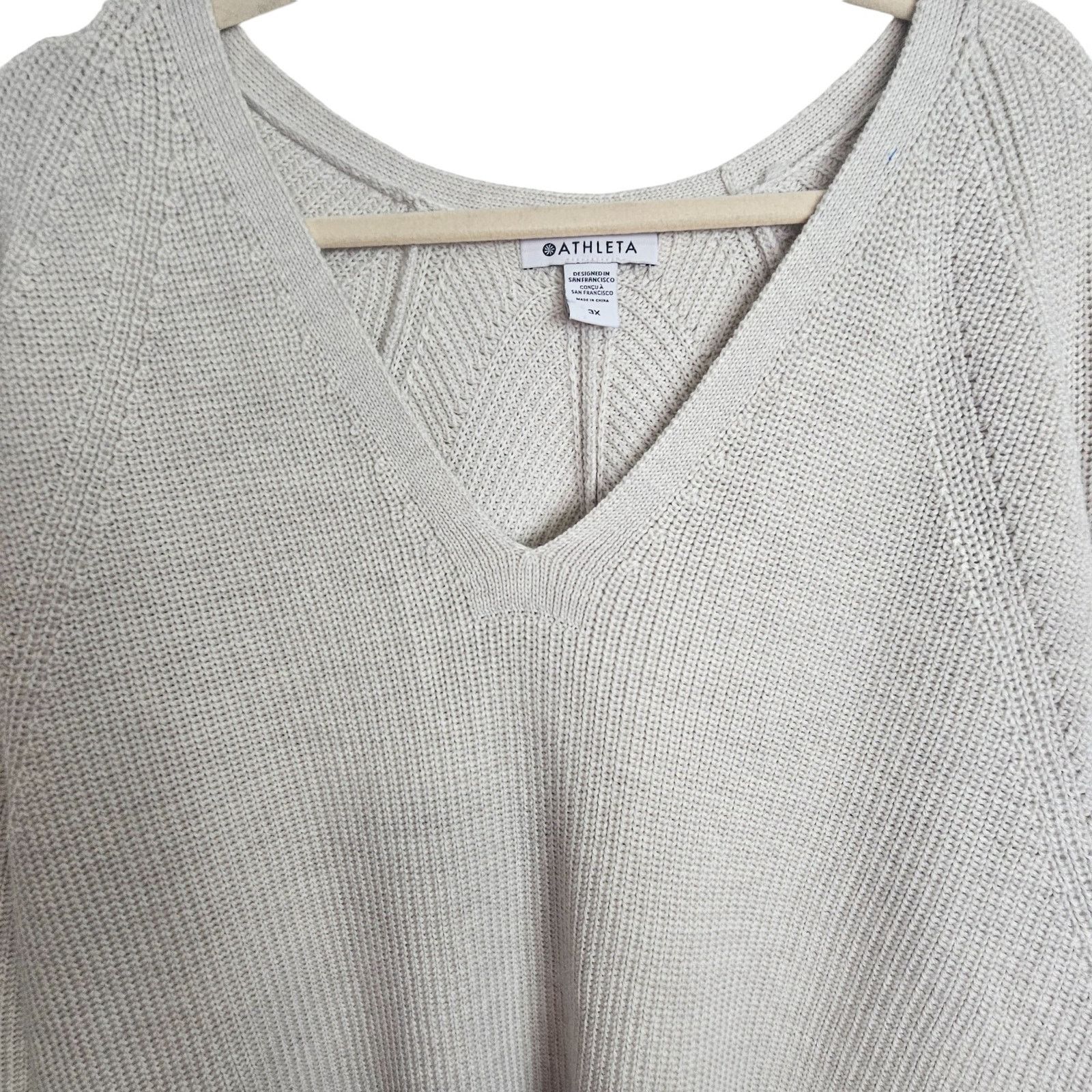 Athleta ATHLETA Womens Merino Wool Hanover Refined V-Neck Sweater 3X Size 3XL / US 20-22 - 2 Thumbnail
