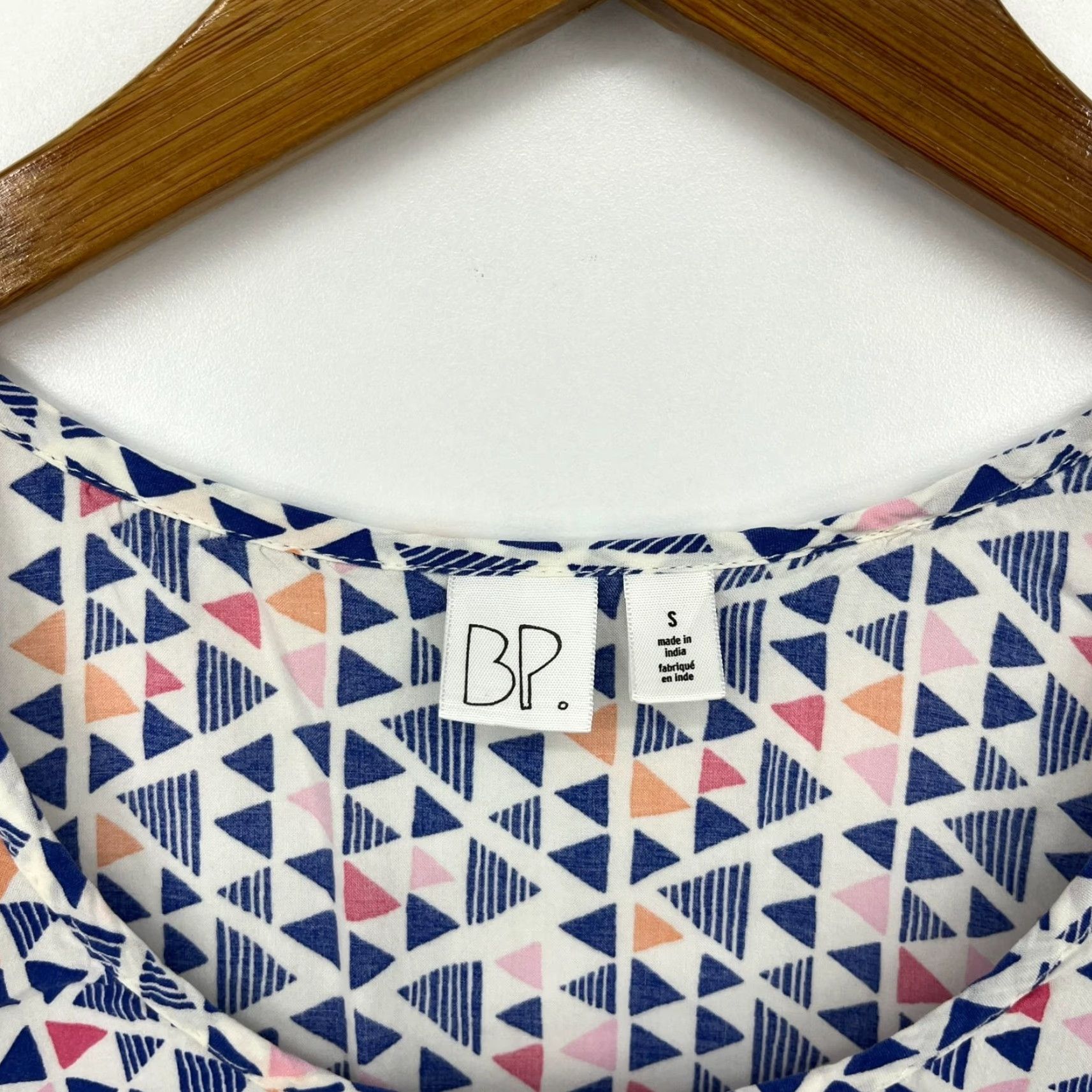 Vintage BP Tank Top Women’s Size S Blue Sleeveless Geometric Print Viscose Size S / US 4 / IT 40 - 4 Thumbnail