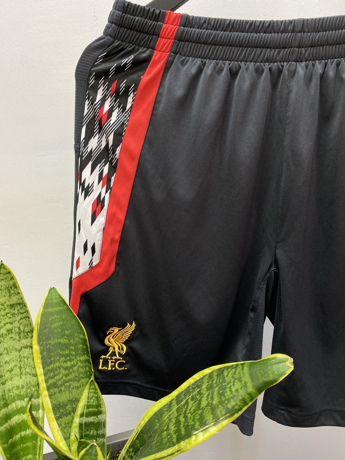 Warrior Liverpool Warrior Soccer Shorts Football Men’s L Size US 34 / EU 50 - 6 Thumbnail