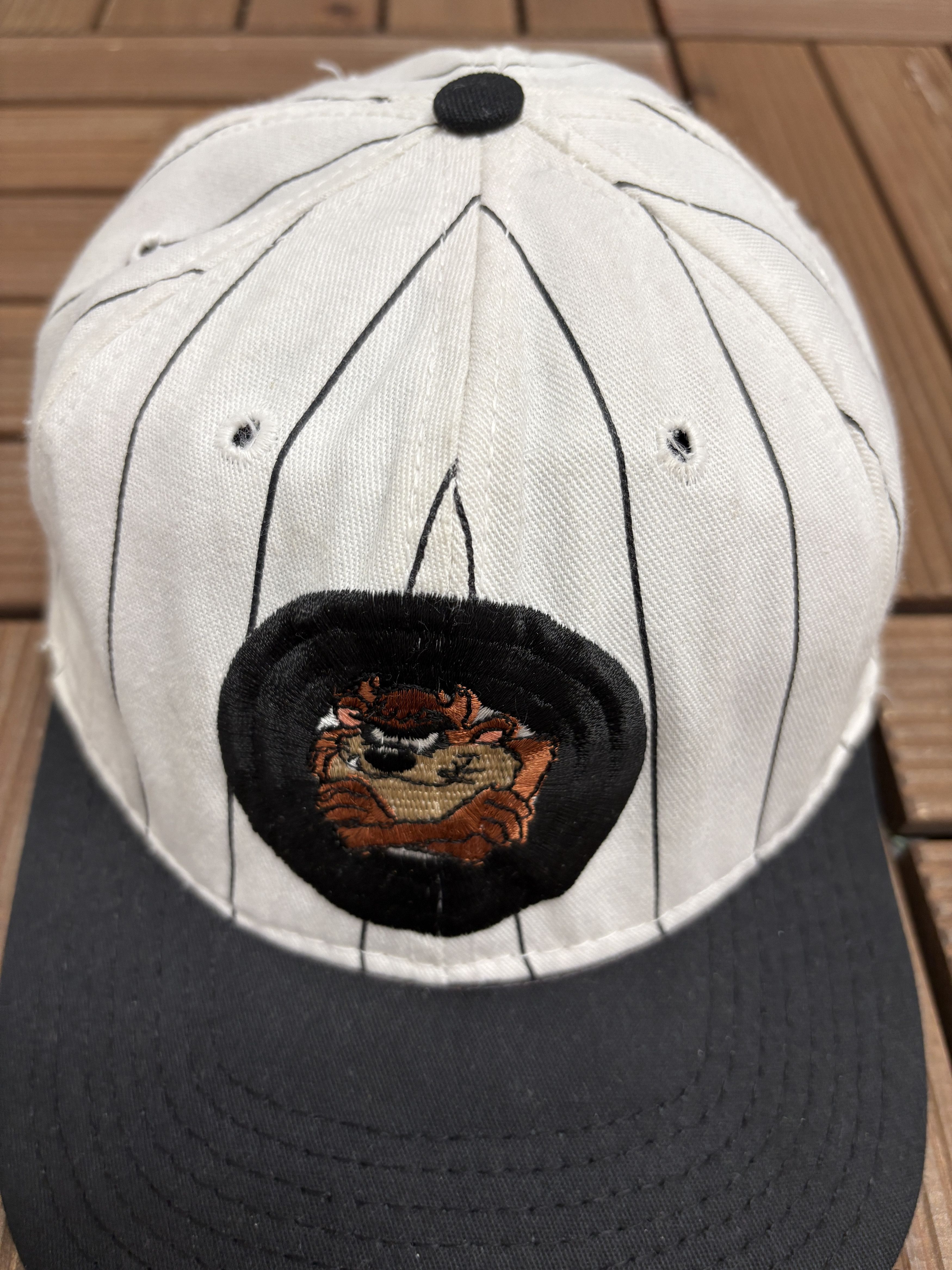 Vintage Taz Stitched Vintage Pinstripe White Snap Back Hat Cap Size ONE SIZE - 3 Thumbnail